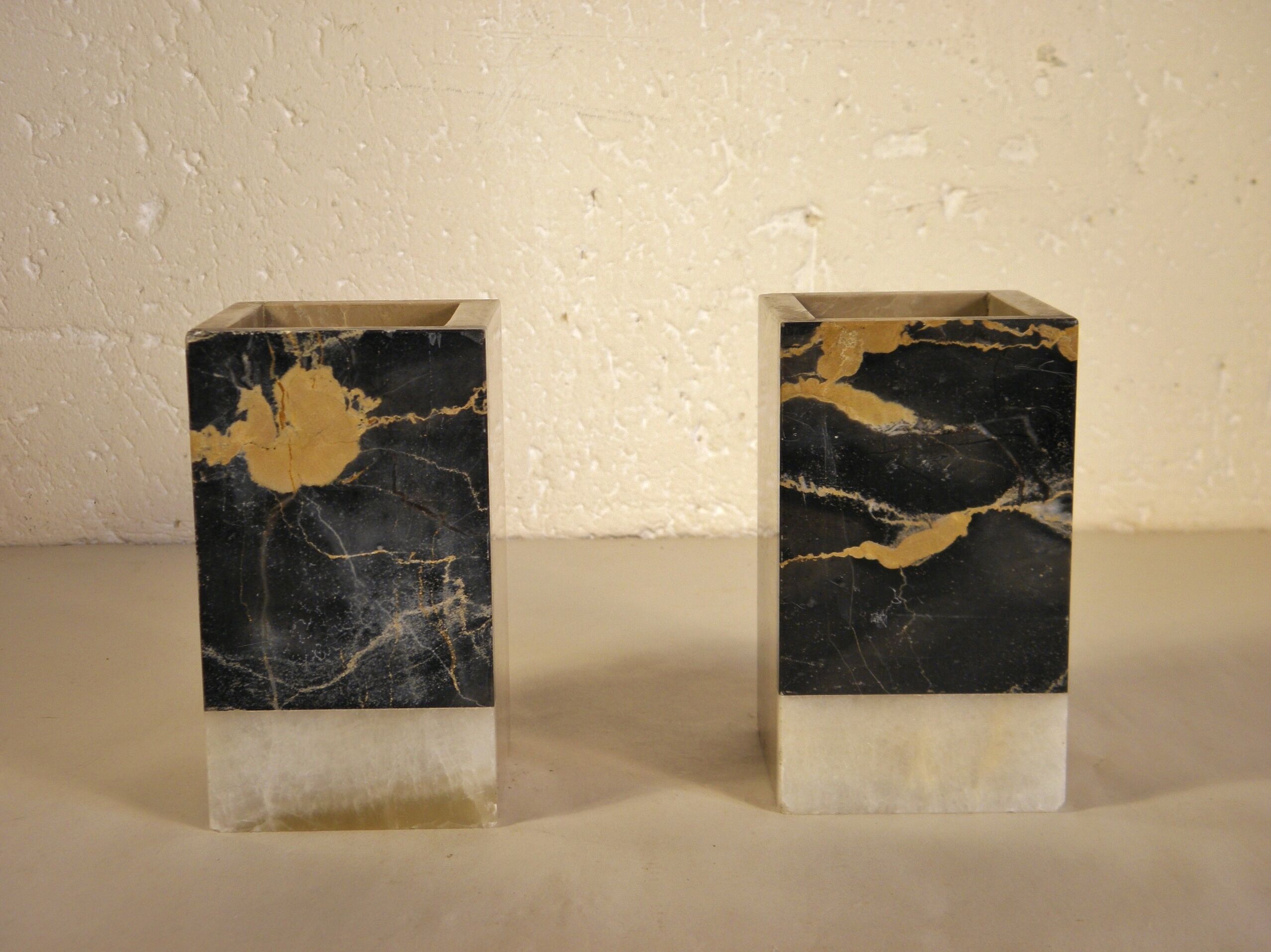Marble bookends 12 x 7 cm