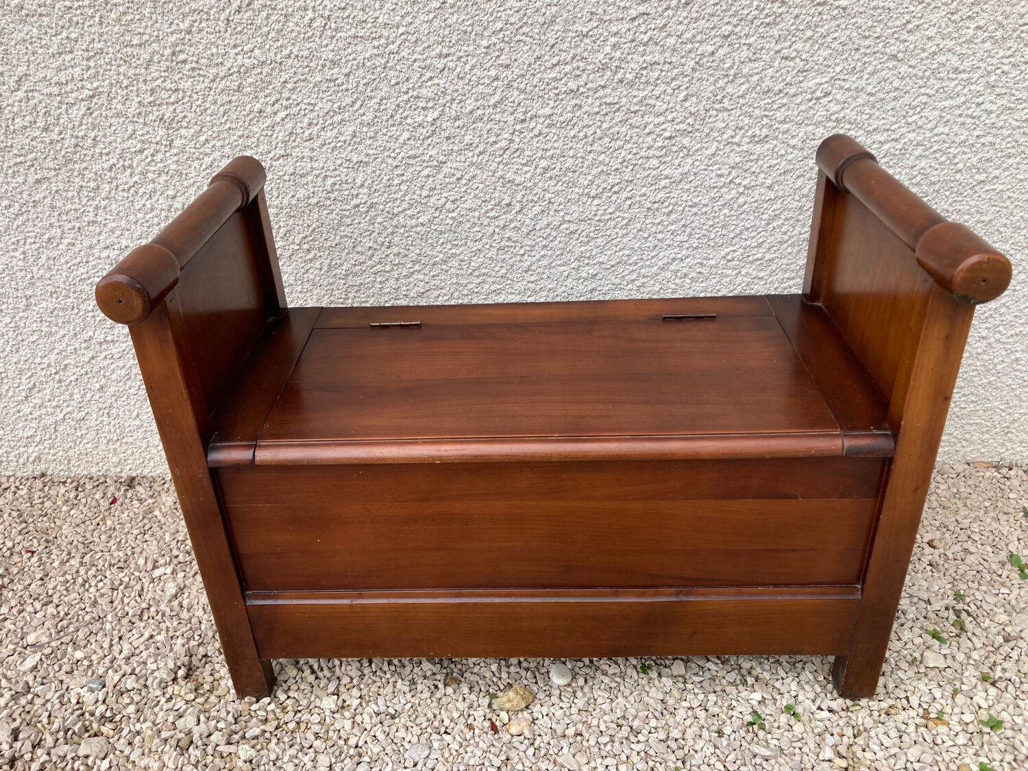 Wooden chest bench