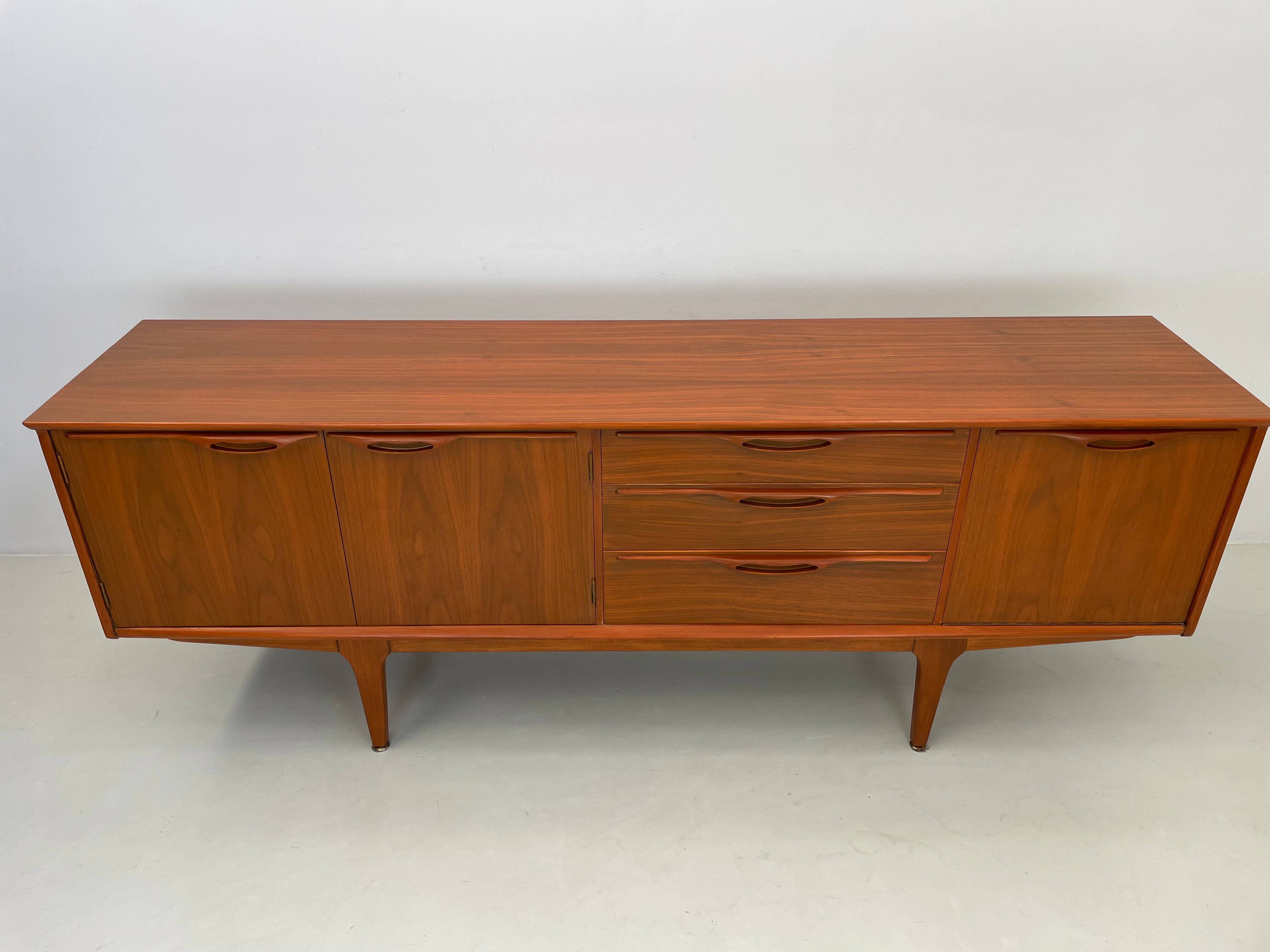 Enfilade Jentique vintage années 1960