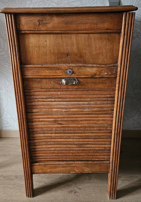 Meuble coulissant à phonographe