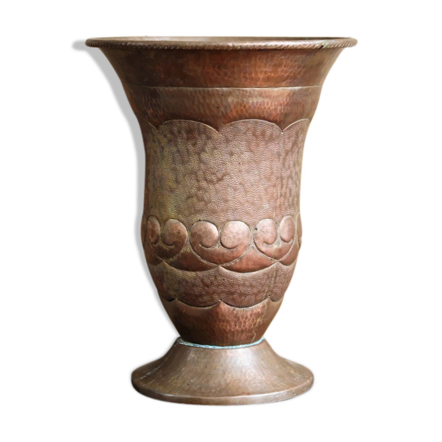 Copper vase hammered on pedestal