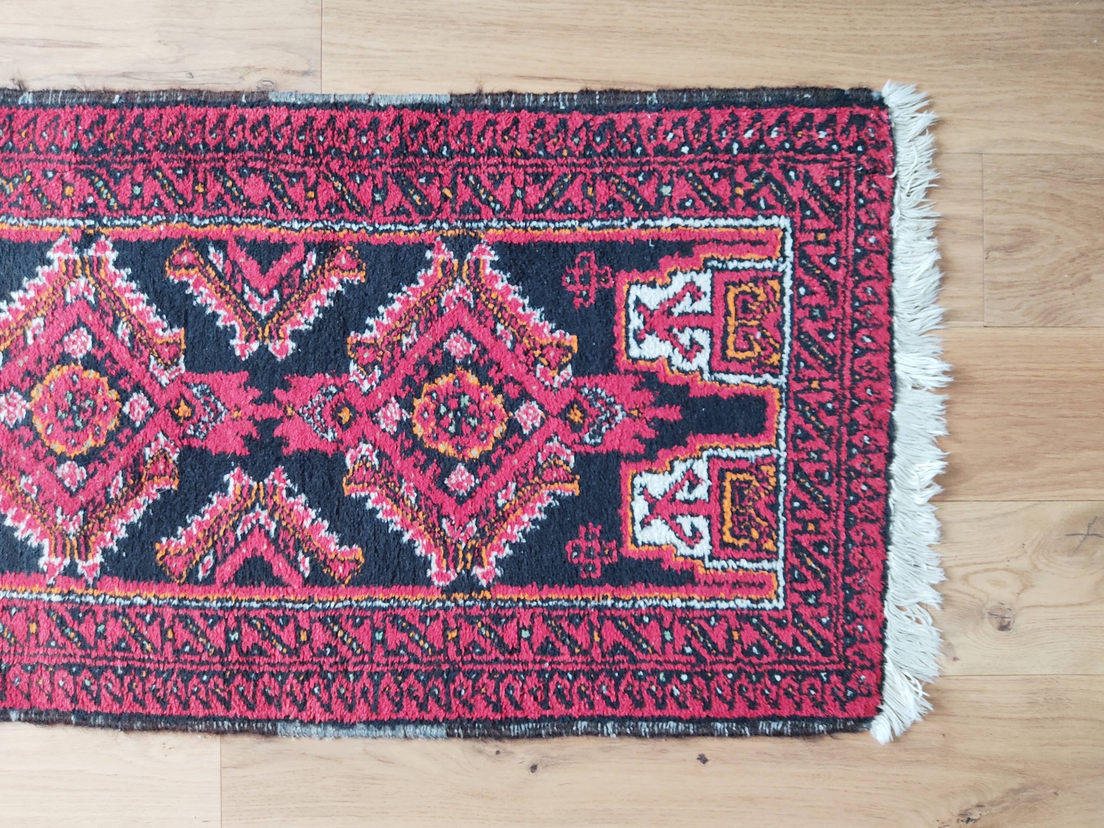 Oriental corridor carpet 193 x 54 cm