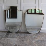 Miroir écusson Mid-Century en laiton, Italie 1950-60