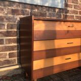 Shoe cabinet
