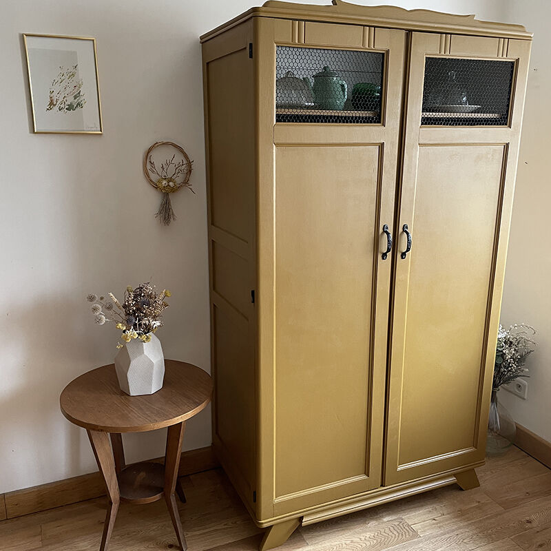 Vintage Parisian wardrobe