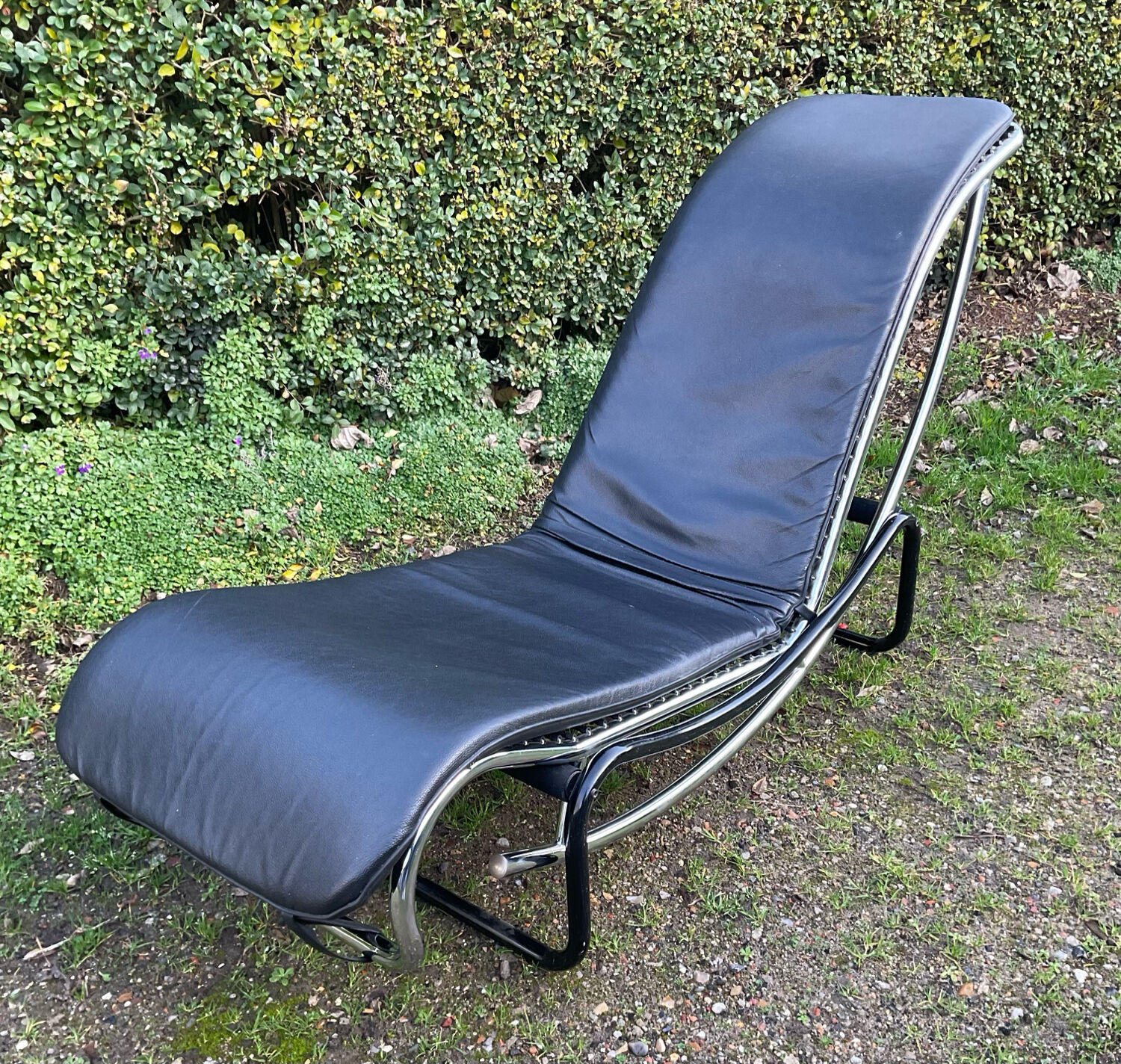 Italian lounge chair from the 1980s.
