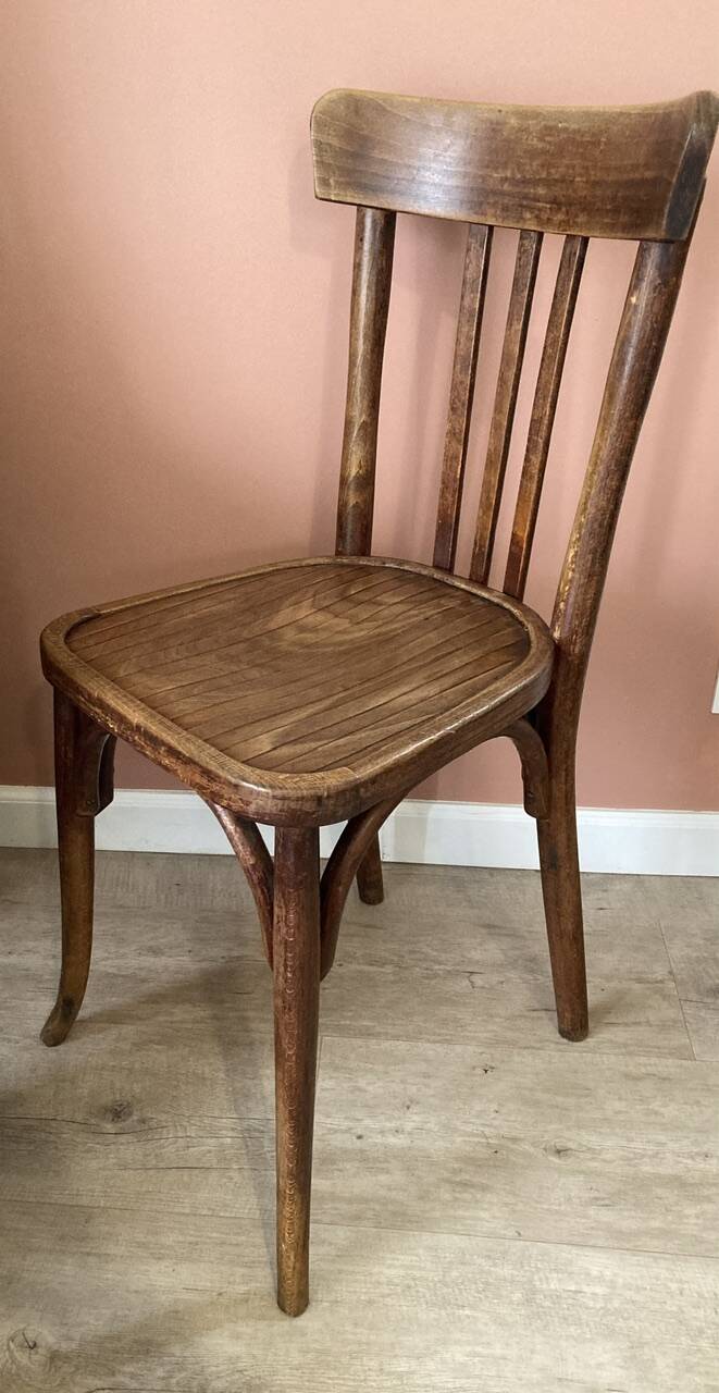 Lot de 3 chaises bistrots anciennes