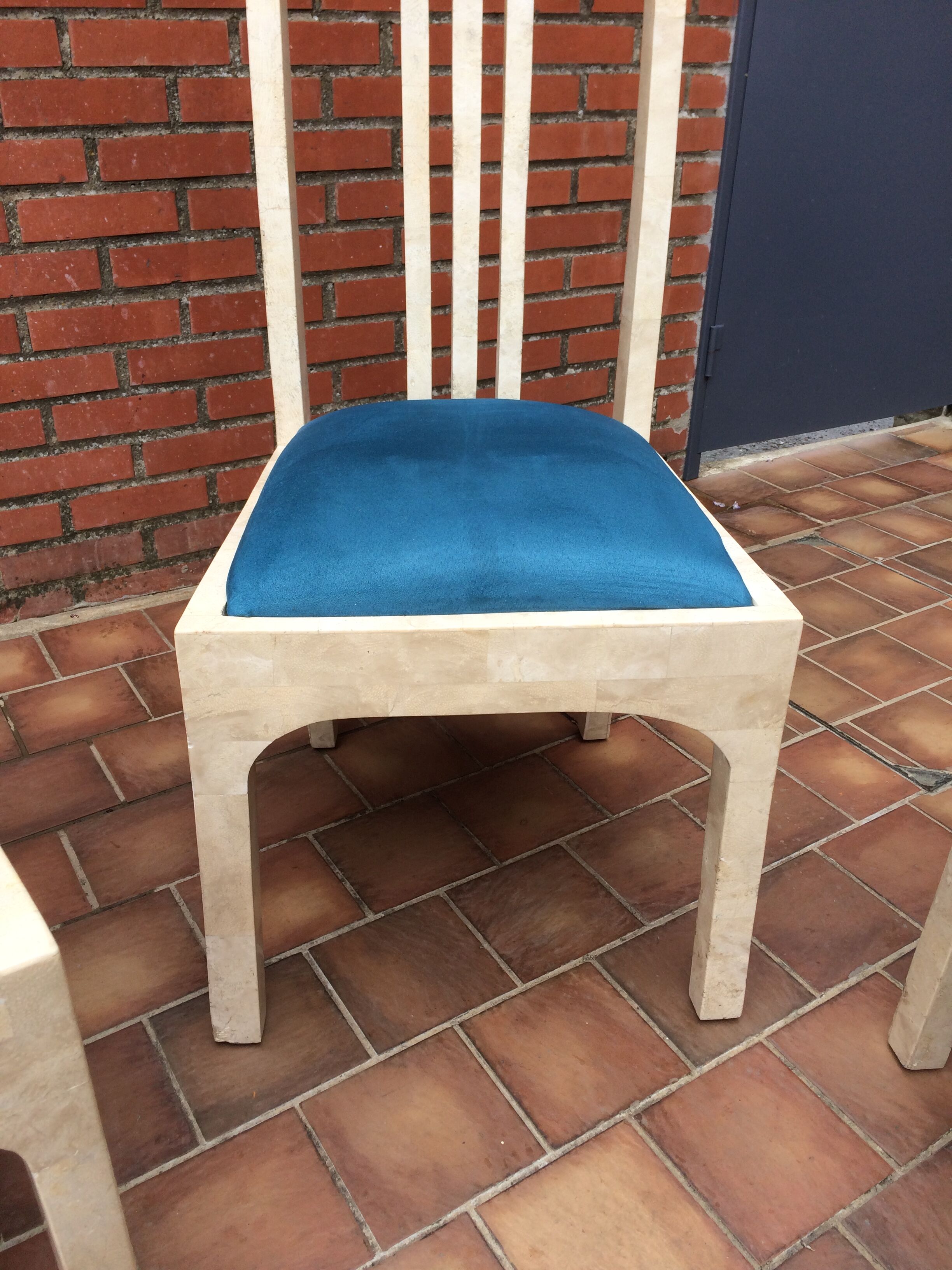Chaises vintage et design en marbre blanc