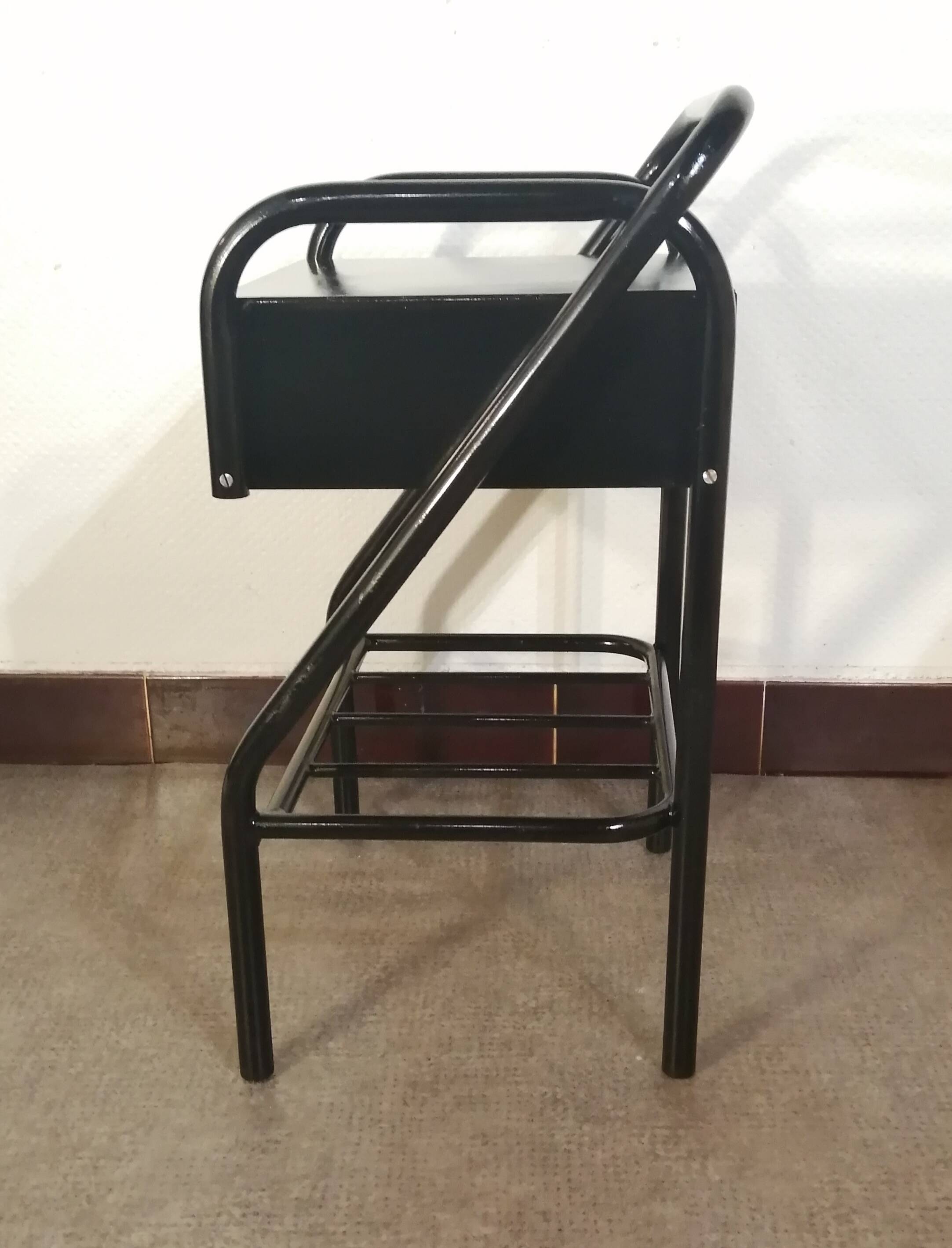 Design hospital/boarding school bedside table in vintage black metal 1920.