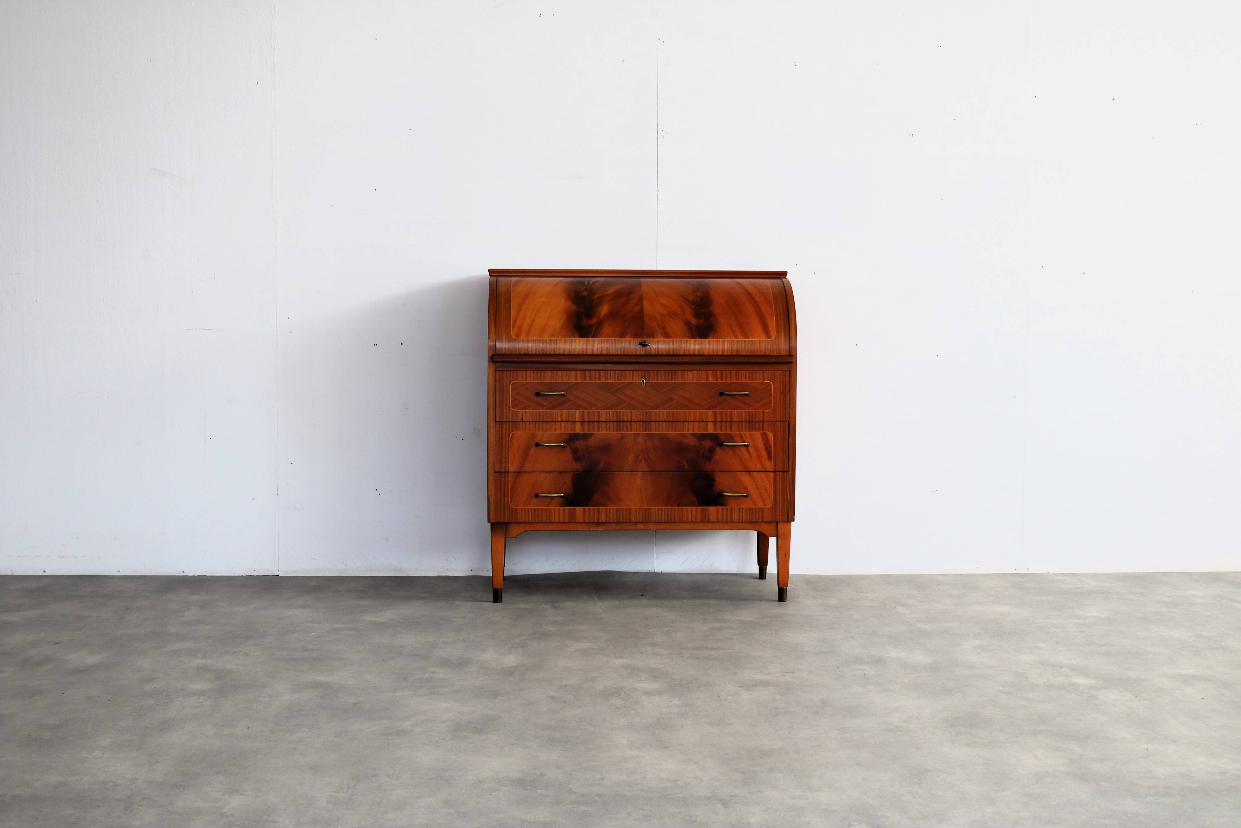 Vintage secretary | broderna | 60s | sweden