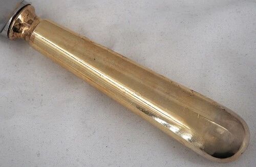 12 table knives model Baguette, golden handles, excellent condition.