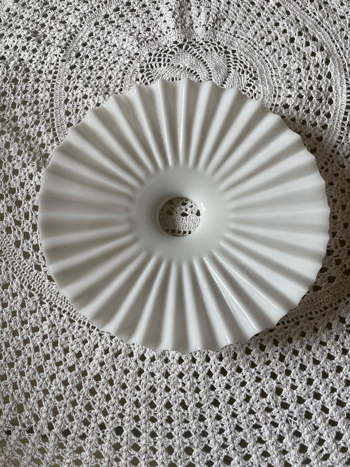 Vintage pleated opaline pendant lamp