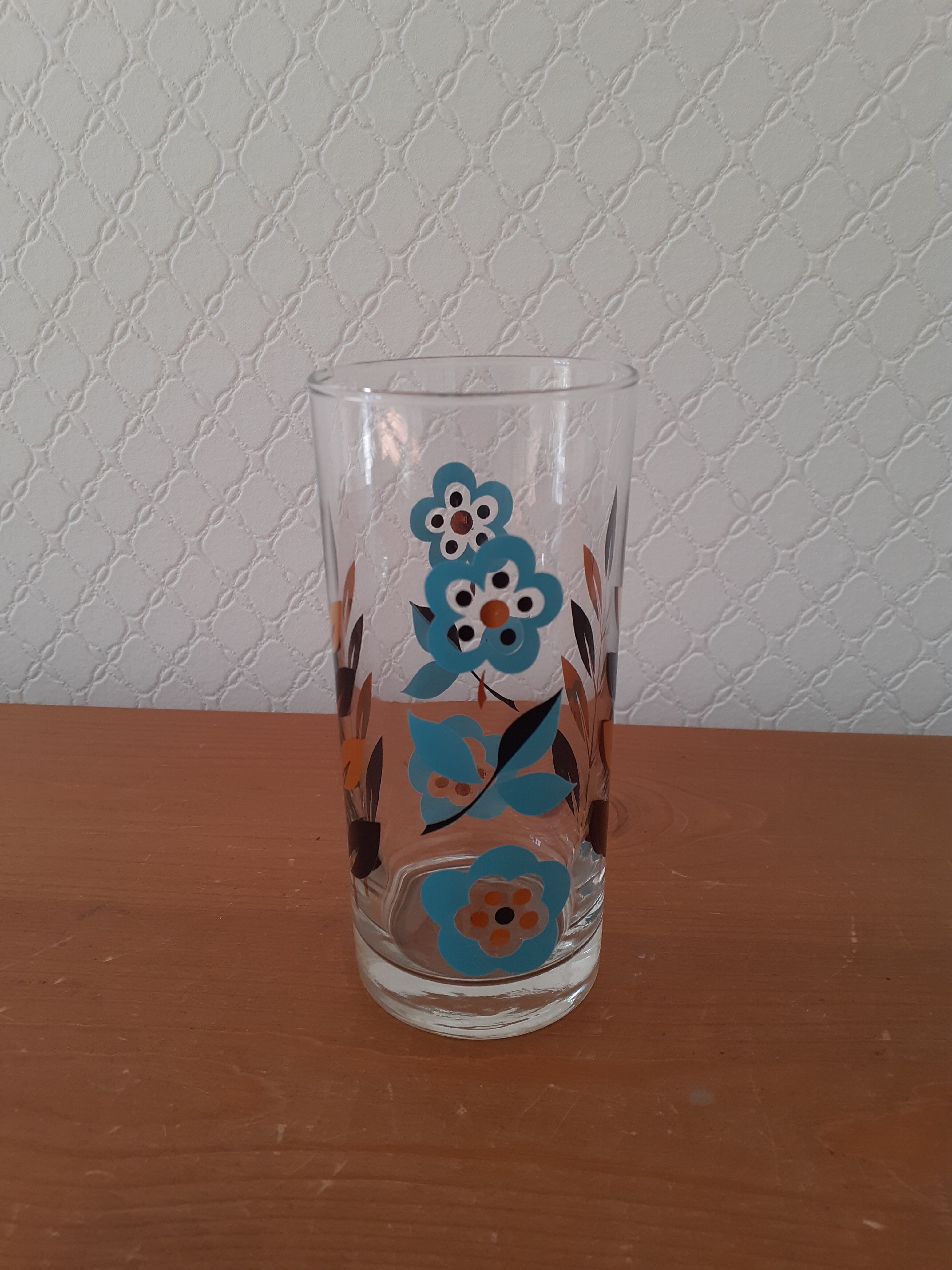 6 vintage water glasses