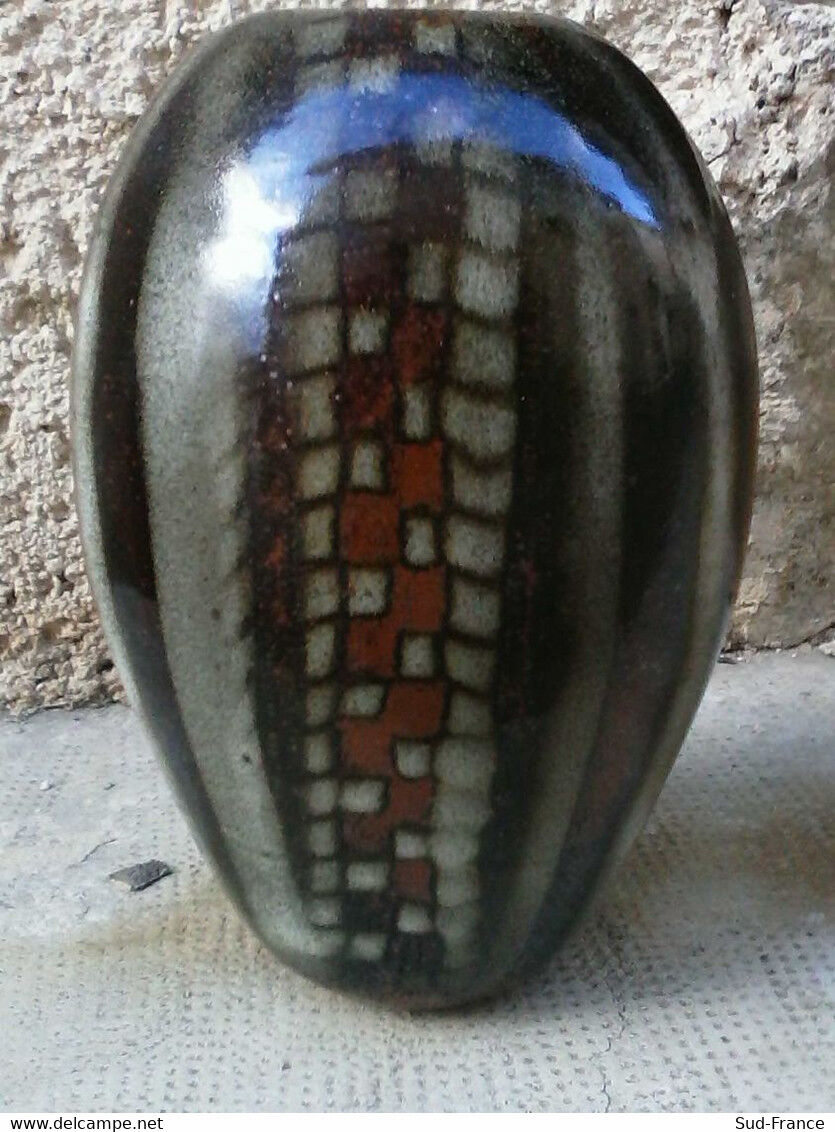 Ceramic vase by Didier Hoft