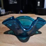 Petit cendrier en verre bleu