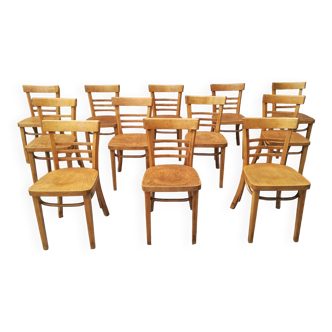 12 chaises de bistrot reverni