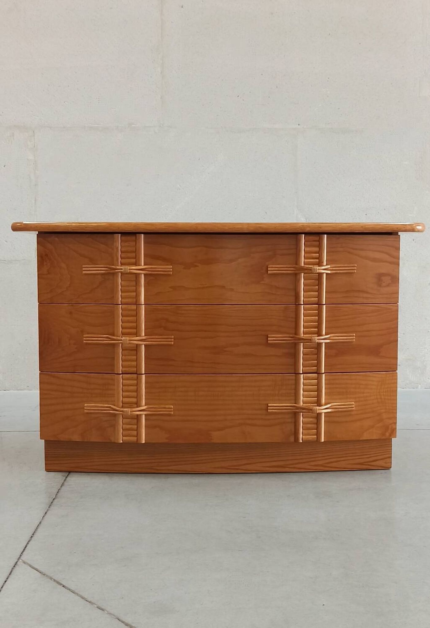 Vintage chest of drawers with bamboo and rattan details