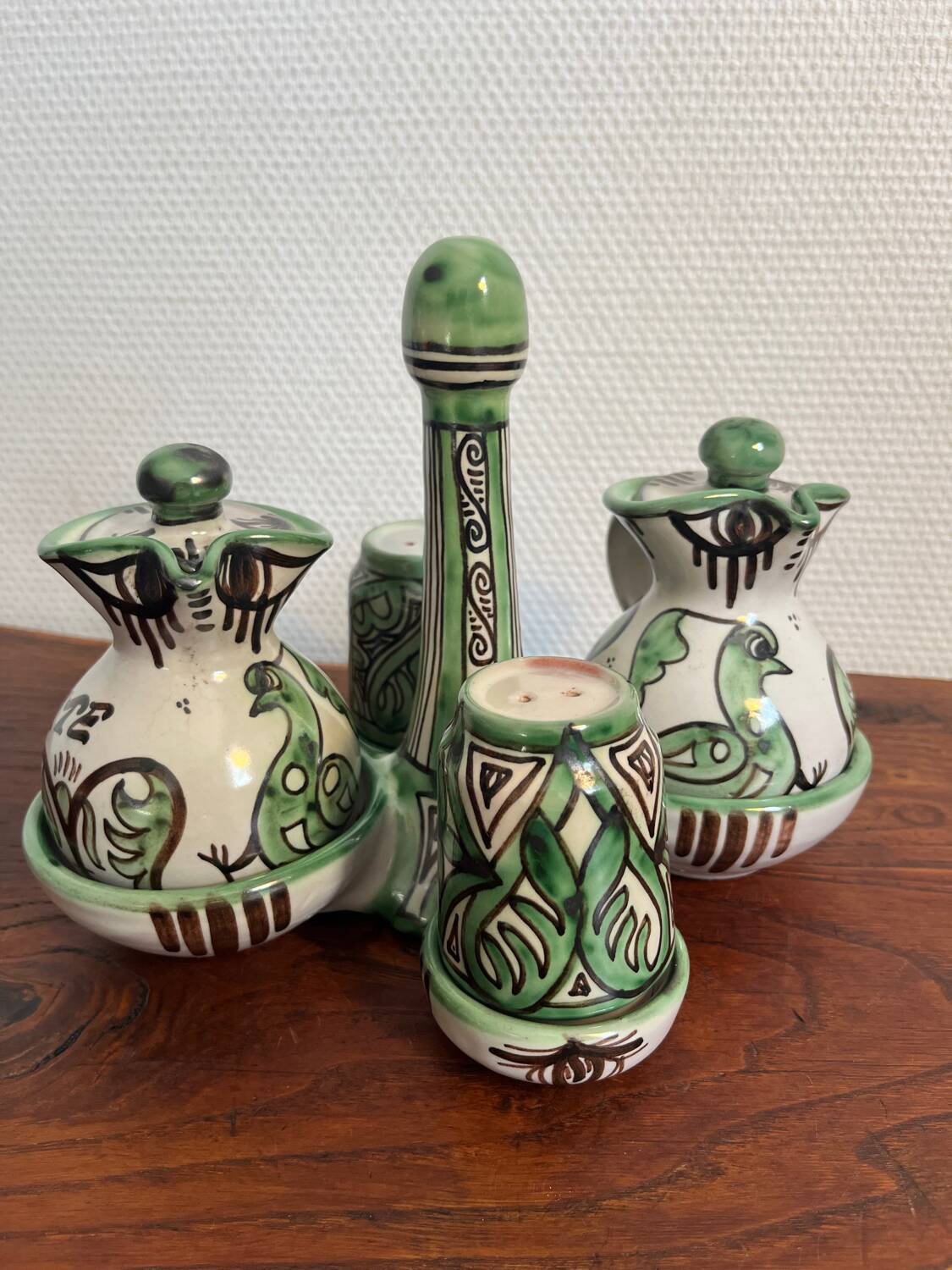 Punter cracked ceramic salt and pepper set, oil and vinegar set