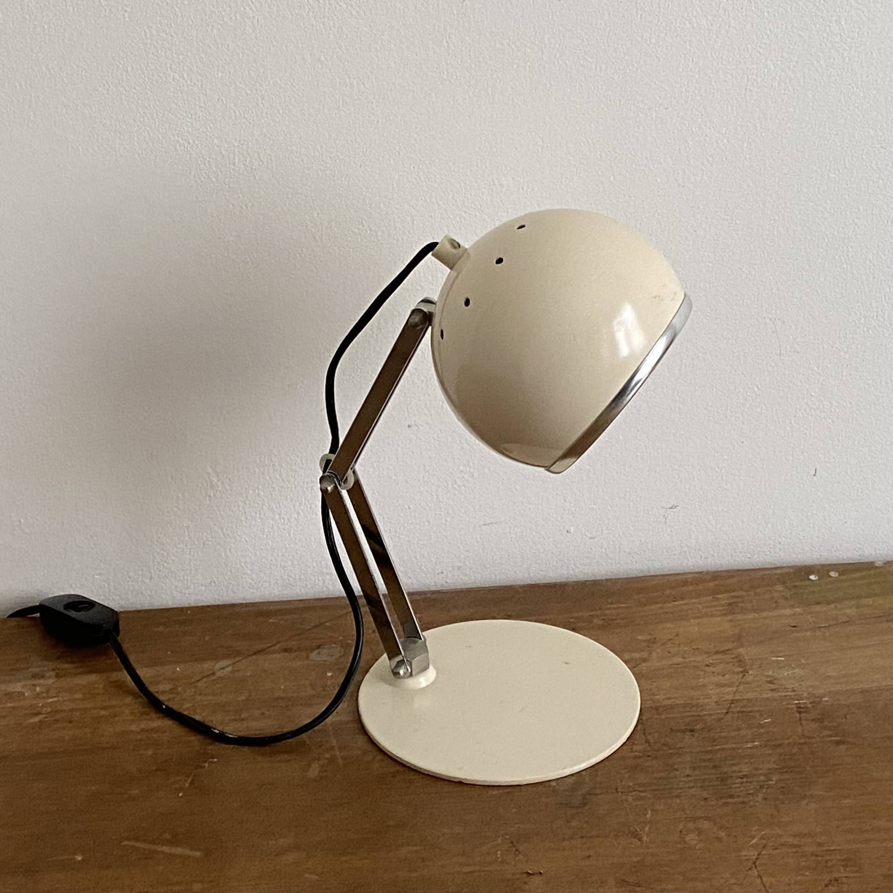 Lampe eye ball articulée. 1970. crème.