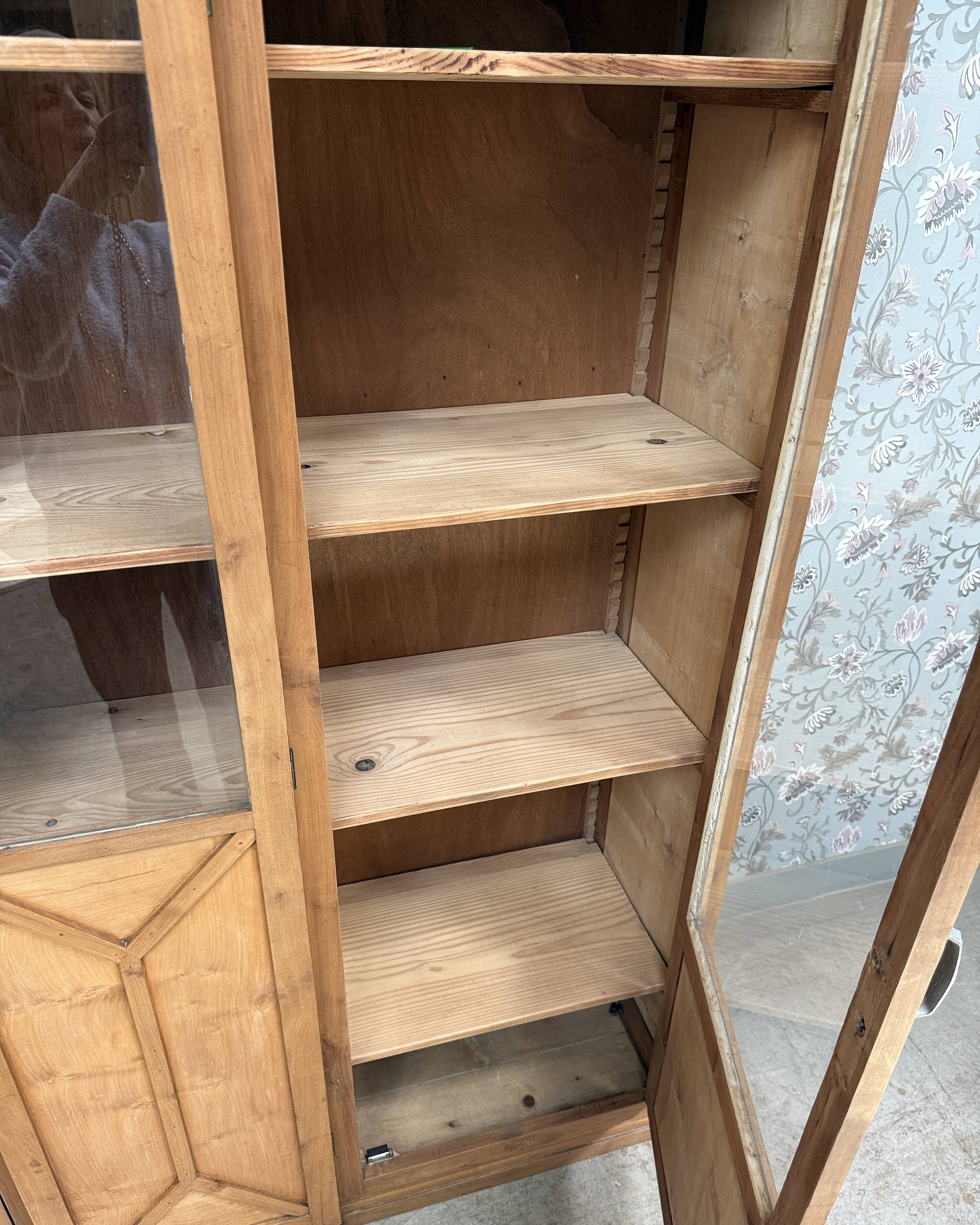 Grande vitrine Art Déco (rénovée)