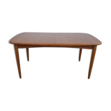 Extendable teak table