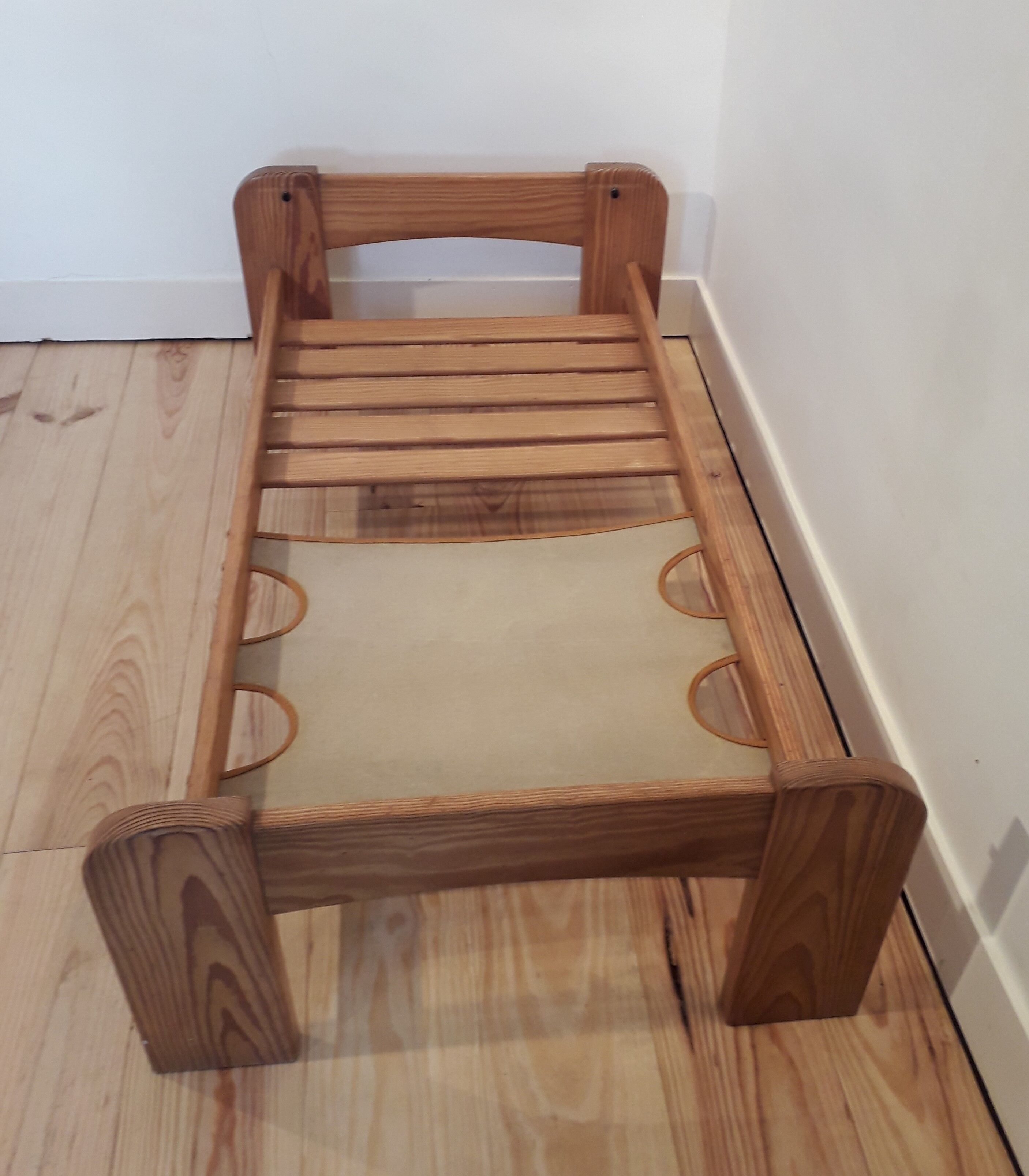 Table low pine and smoked glass