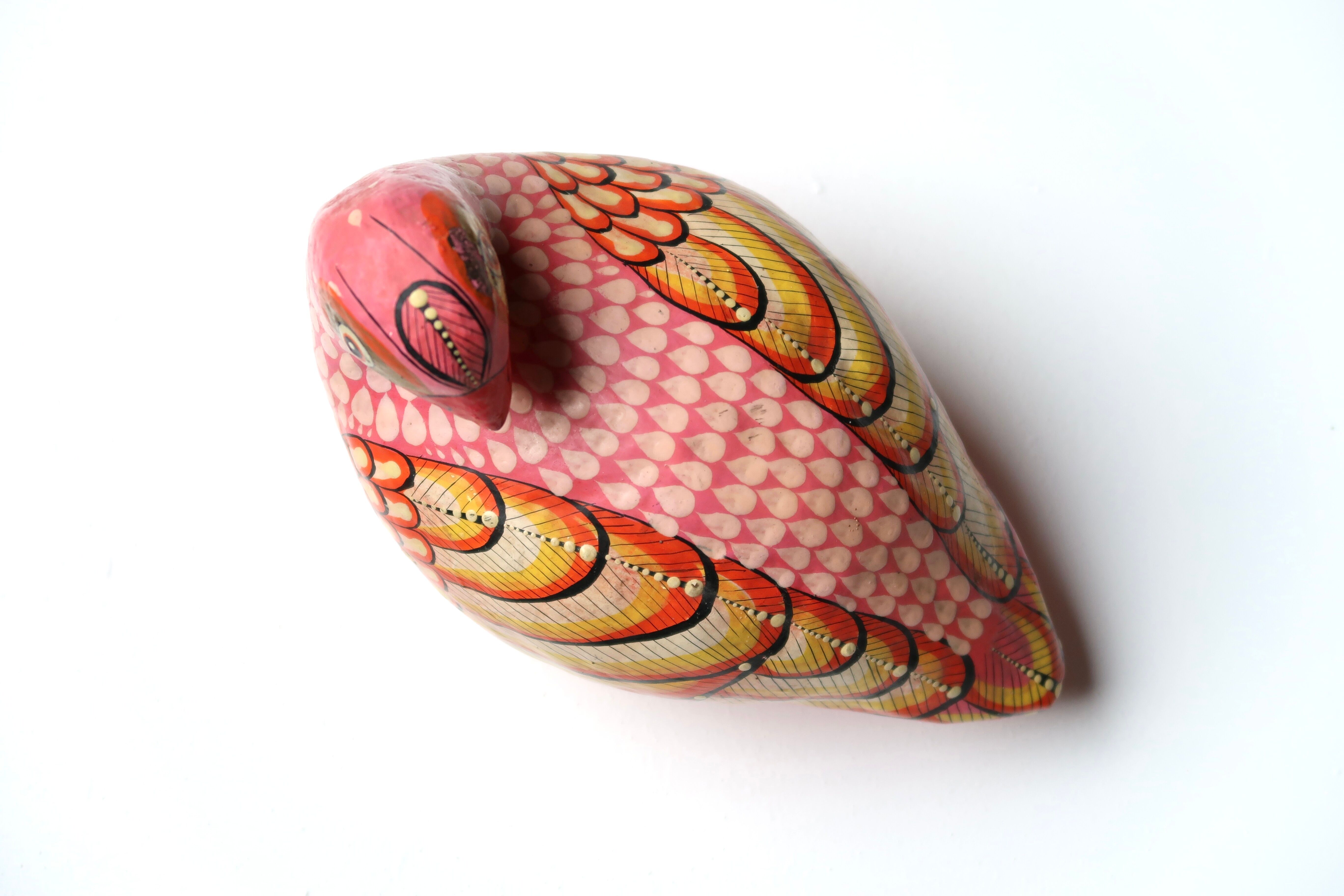 Mexican bird in signed papier-mâché, 70s