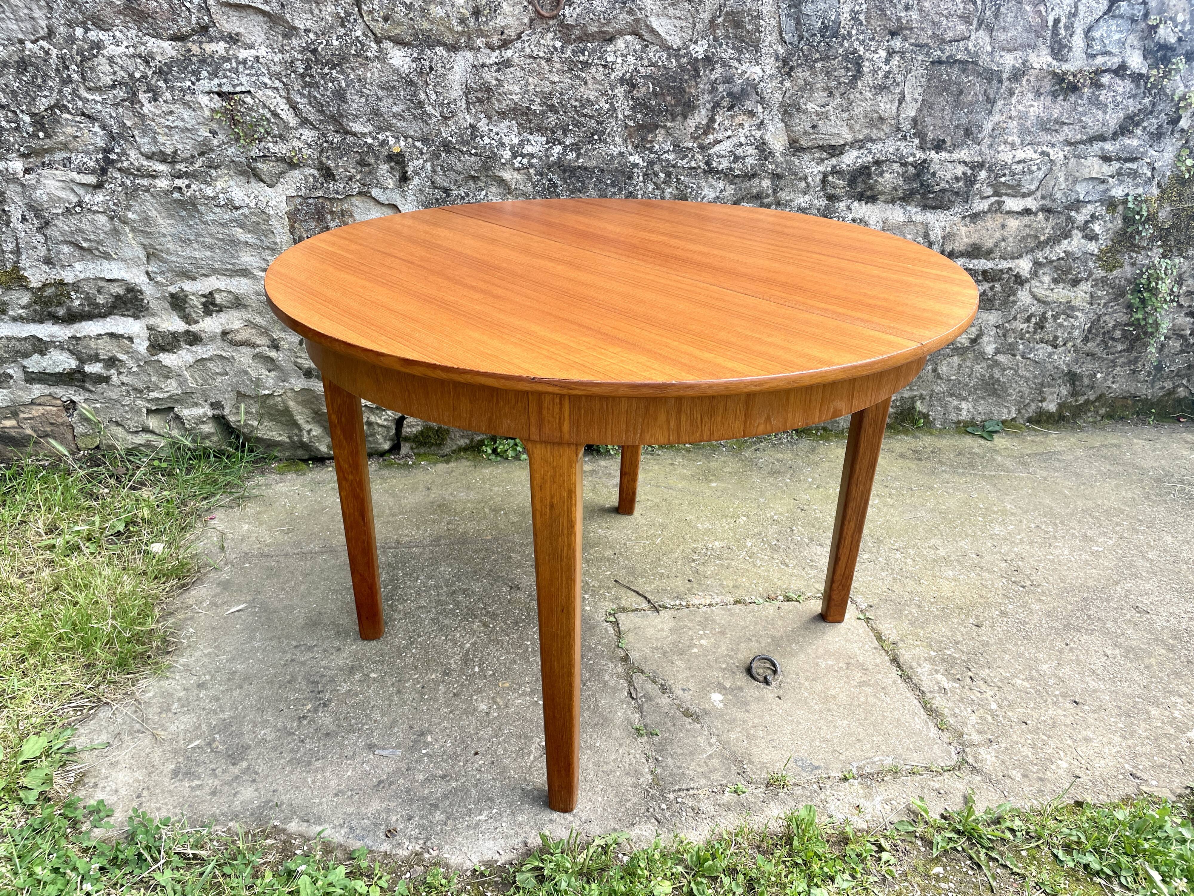 Scandinavian butterfly round table 1960