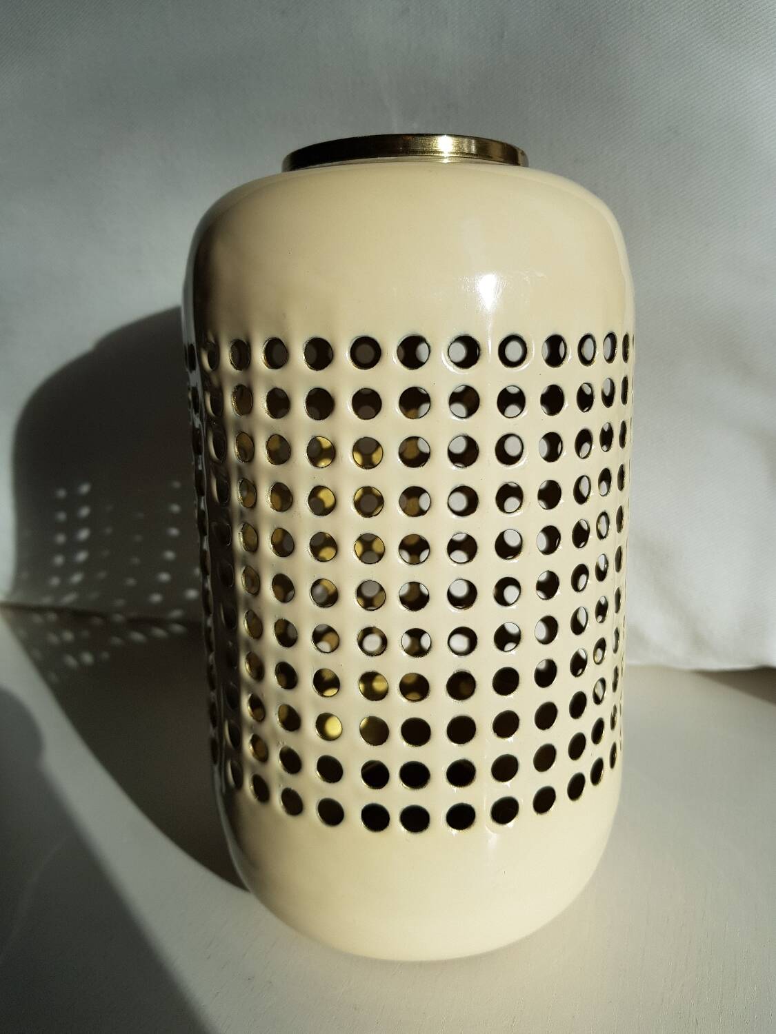 Photophore lanterne arrondie en métal beige