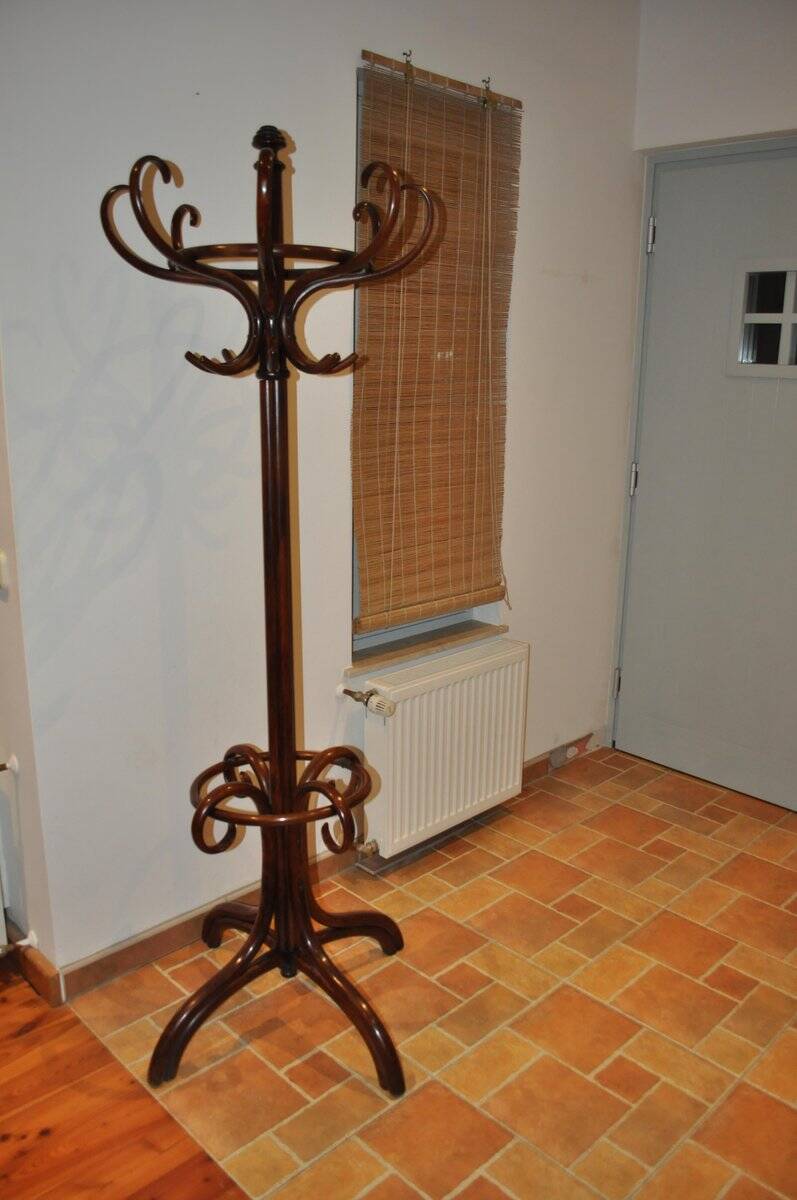 Brown wooden coat rack - Hungarian model, standing, before 1890.