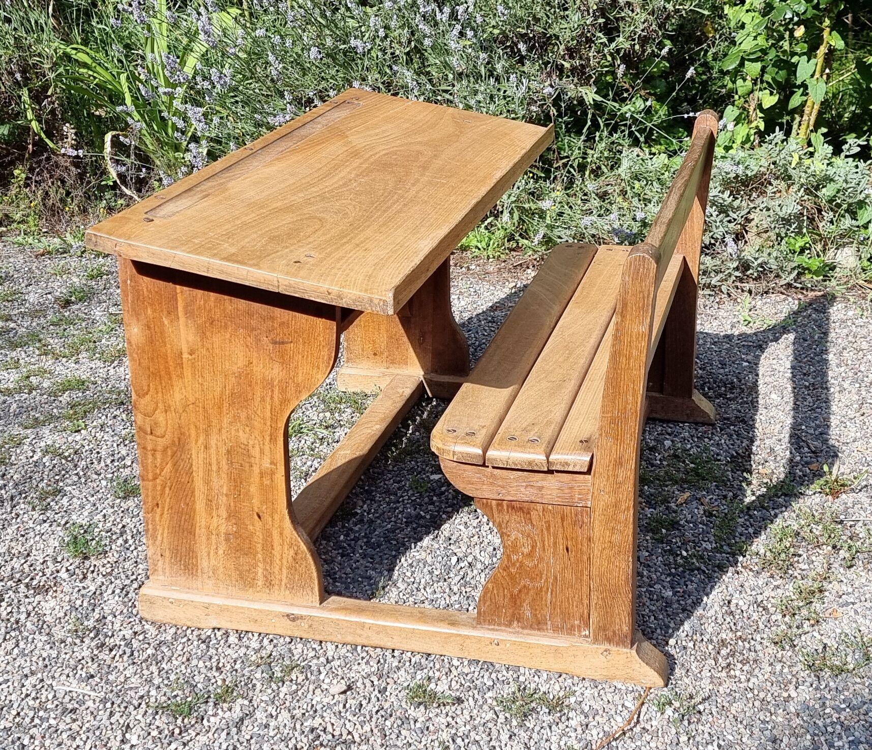 Bureau école maternelle années 50