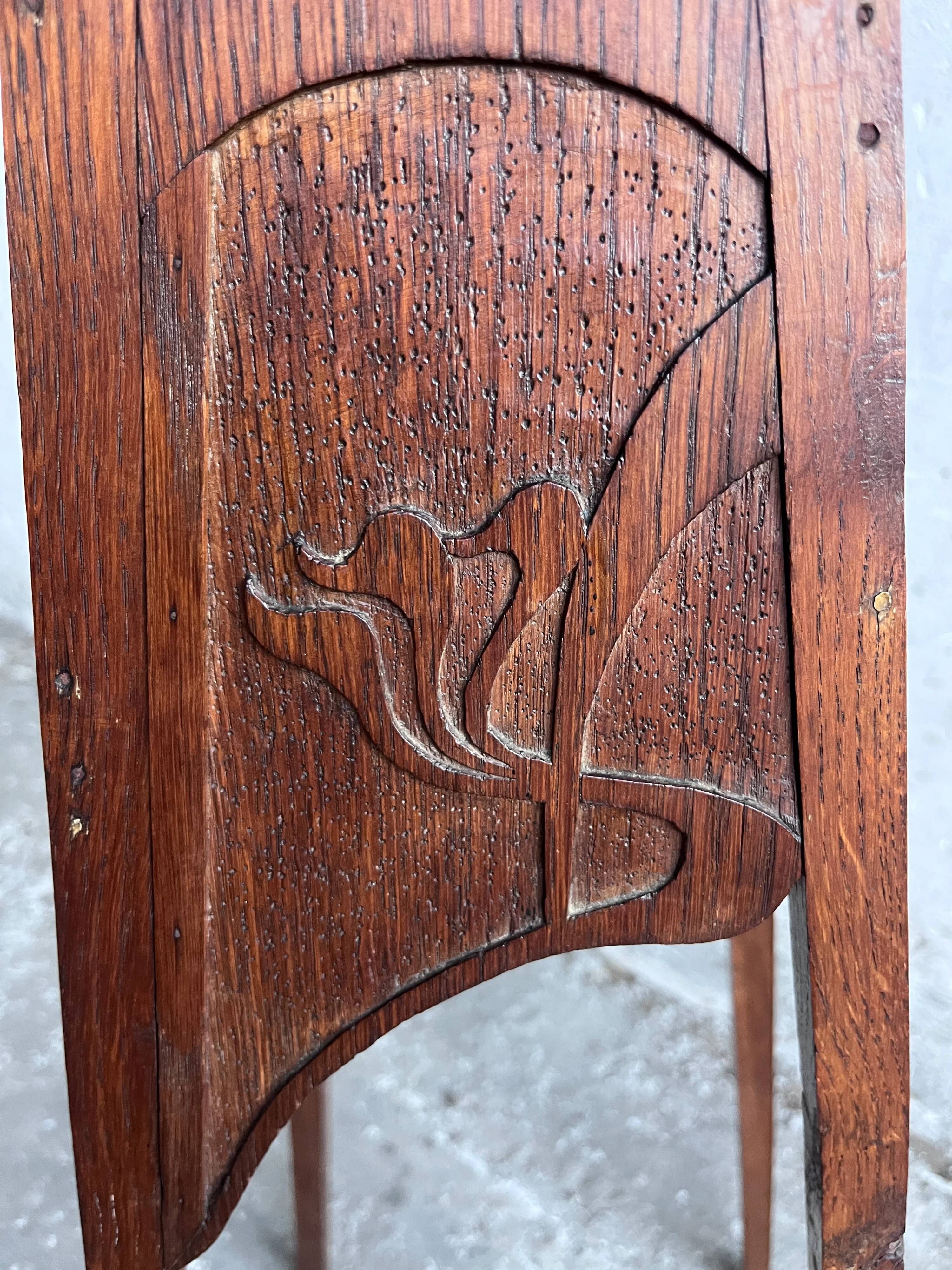 Sculpted wooden plant stand in Art Nouveau style, circa 1910.