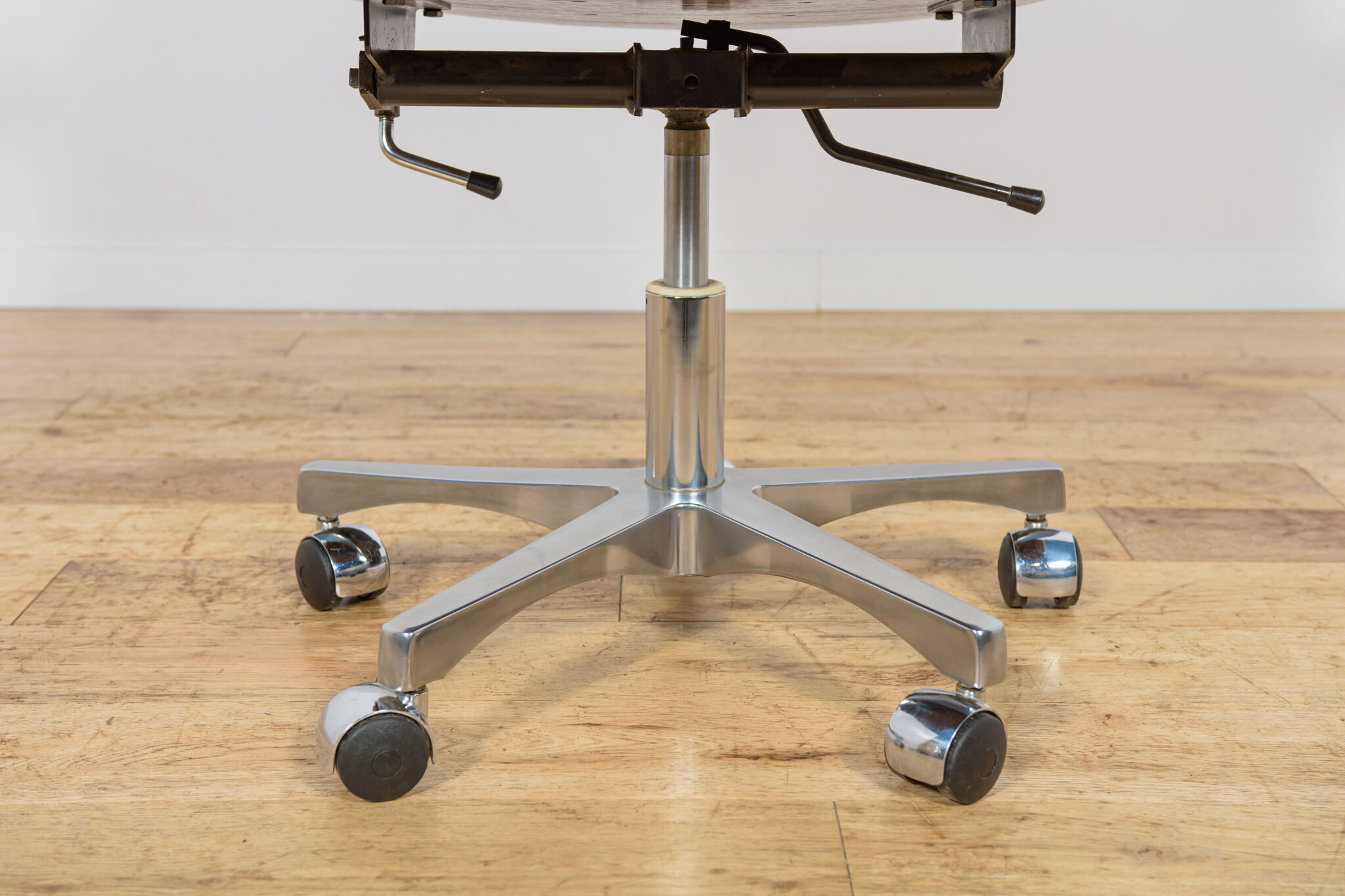 Mid-century swivel office chair by Gordon Russell, United Kingdom, 1970s