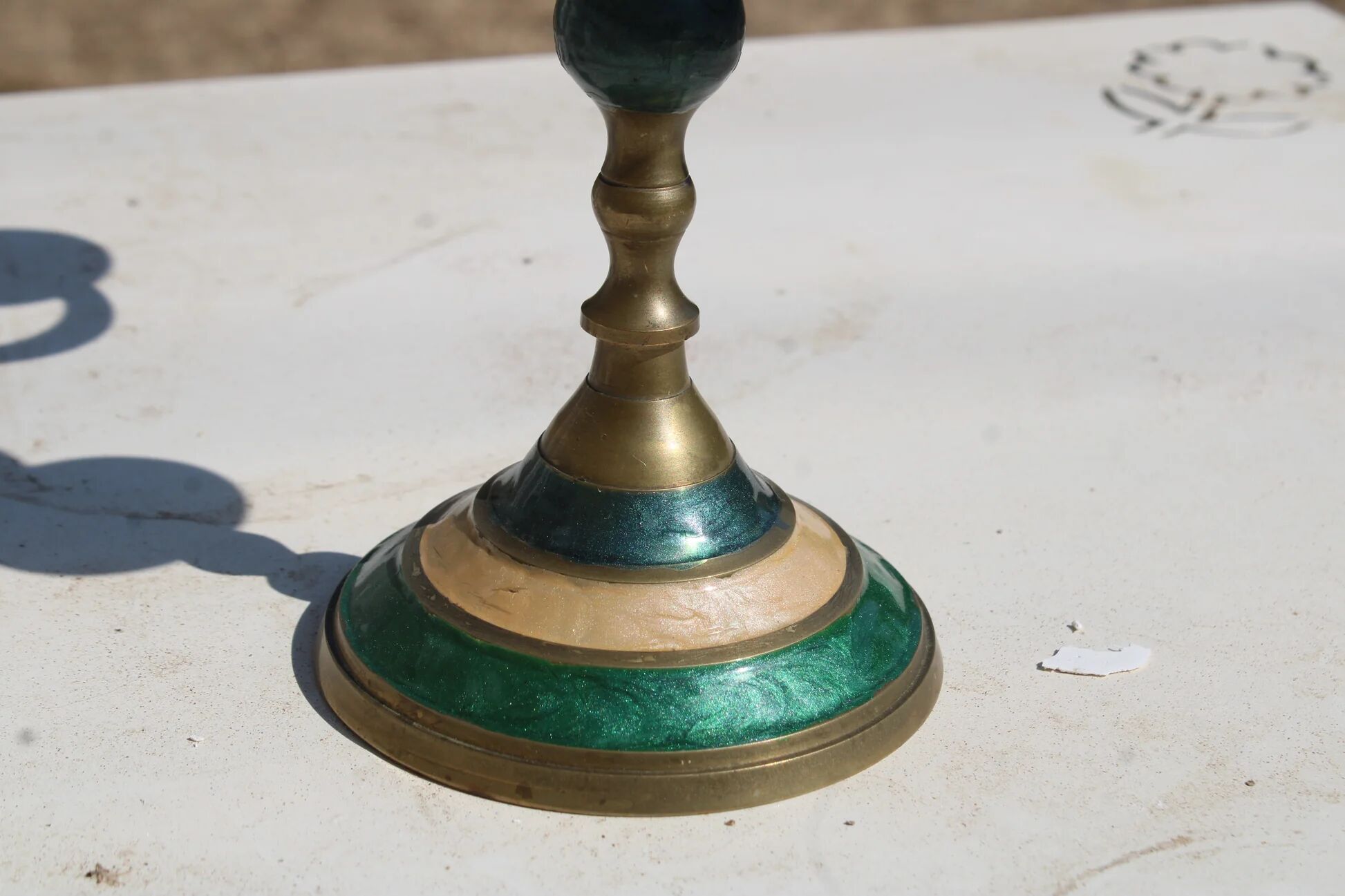 Vintage 5-light candelabrum in brass – Green and white decor