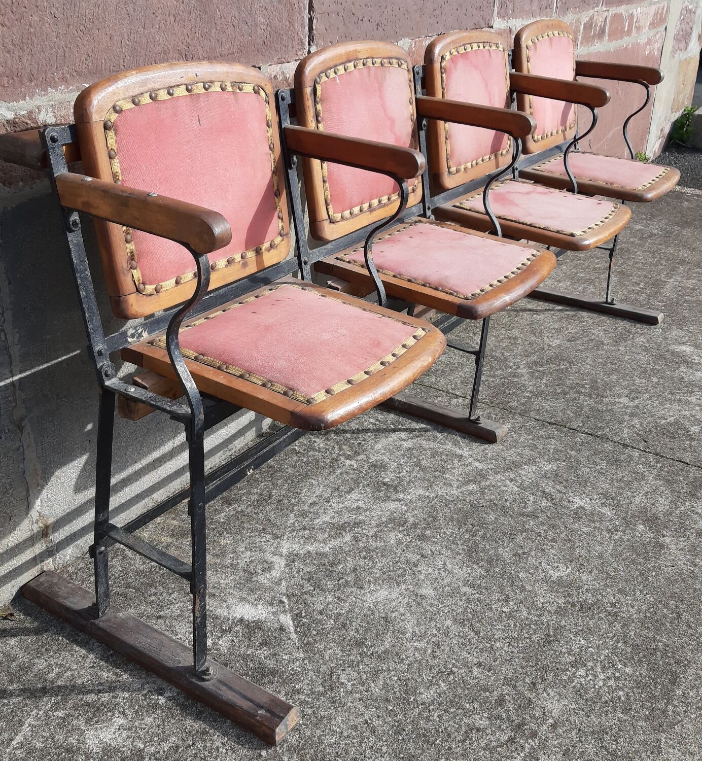 4 seater cinema bench