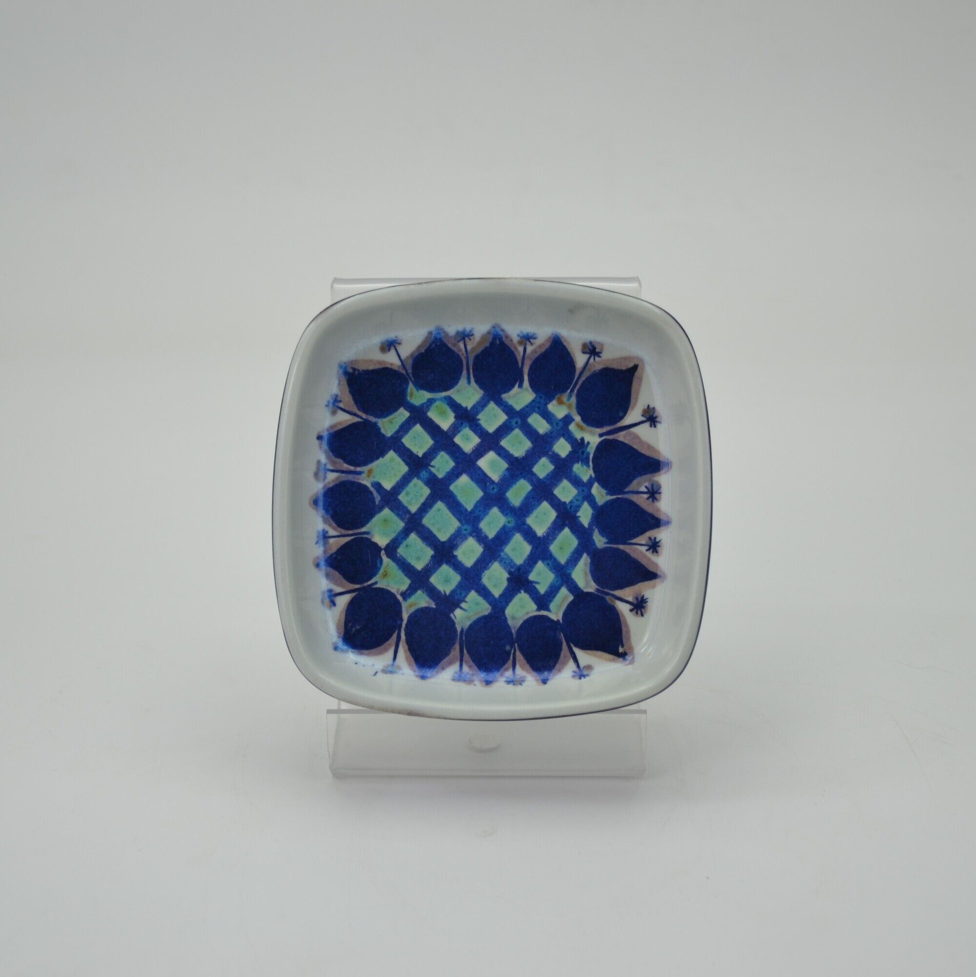 Tenera series earthenware dish by Marianne Johnson for Royal Copenhagen