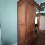 Vintage wardrobe with ice linen and wardrobe