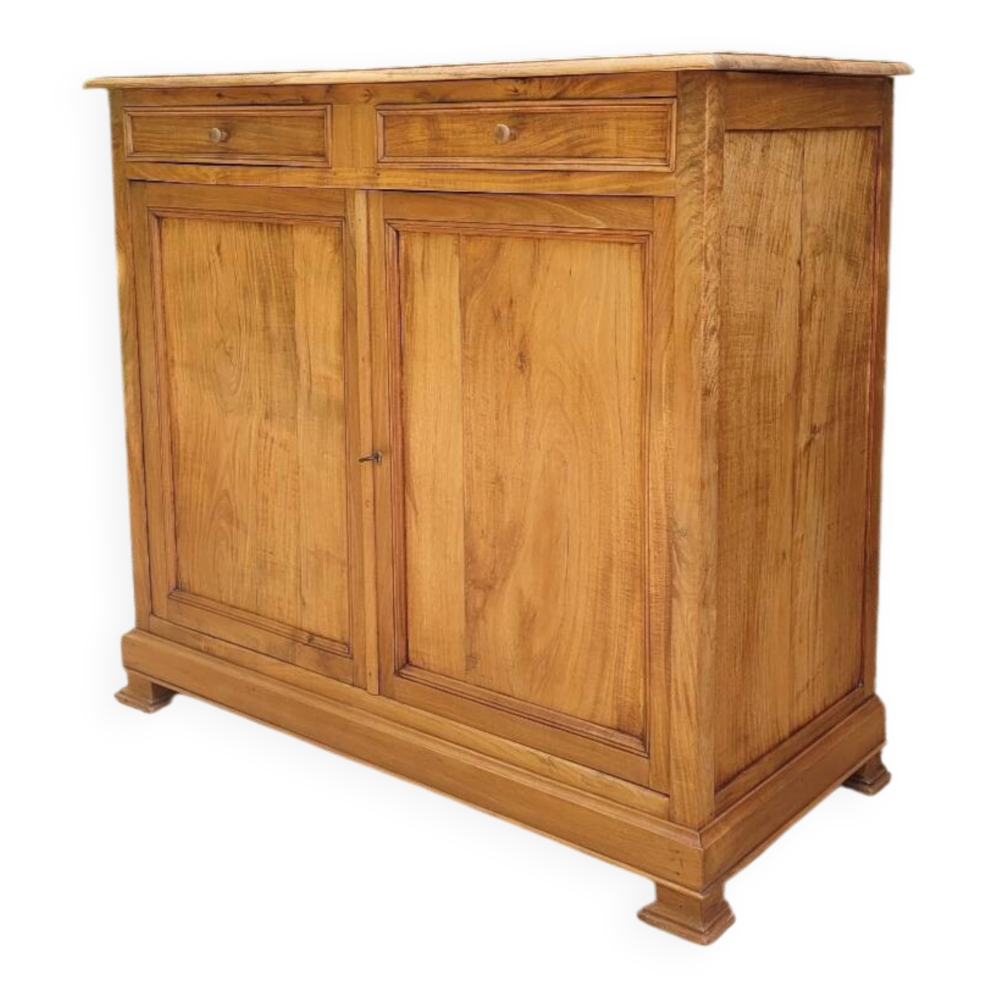 Old tamarind buffet