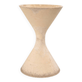 Diabolo planter by Willy Guhl
