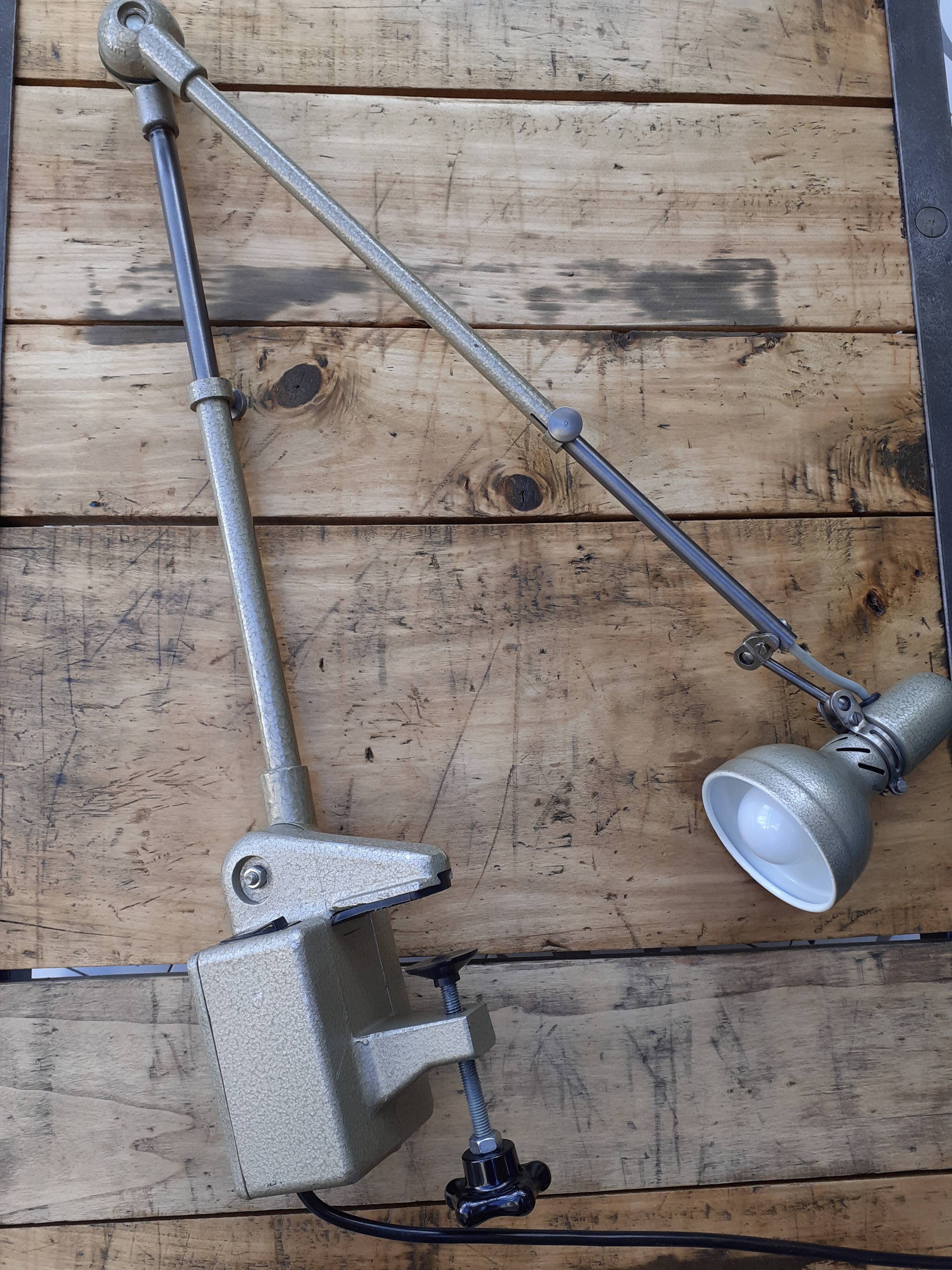 Lampe d'atelier industriel lumina
