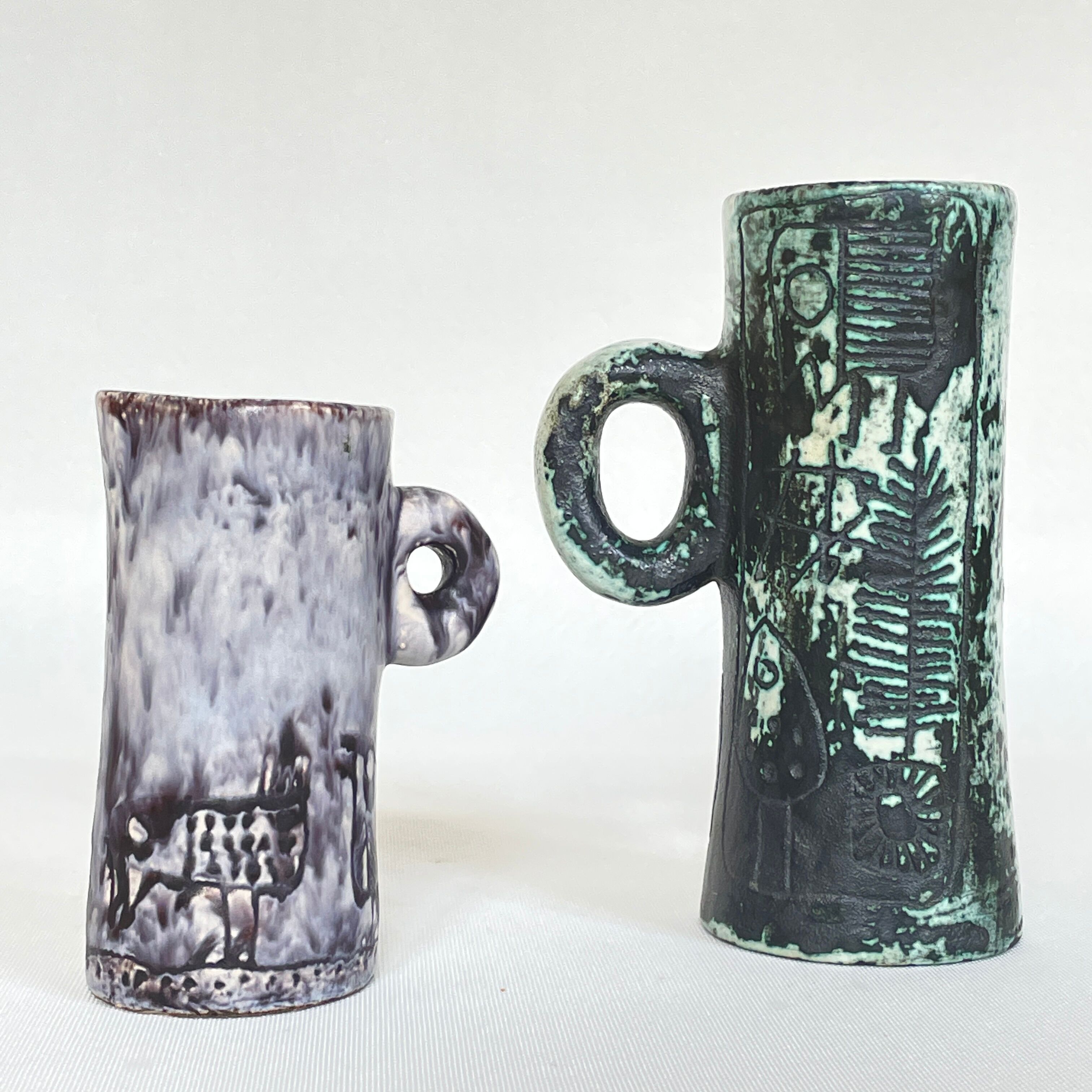 Set de 2 pichets en céramique par Jacques Blin