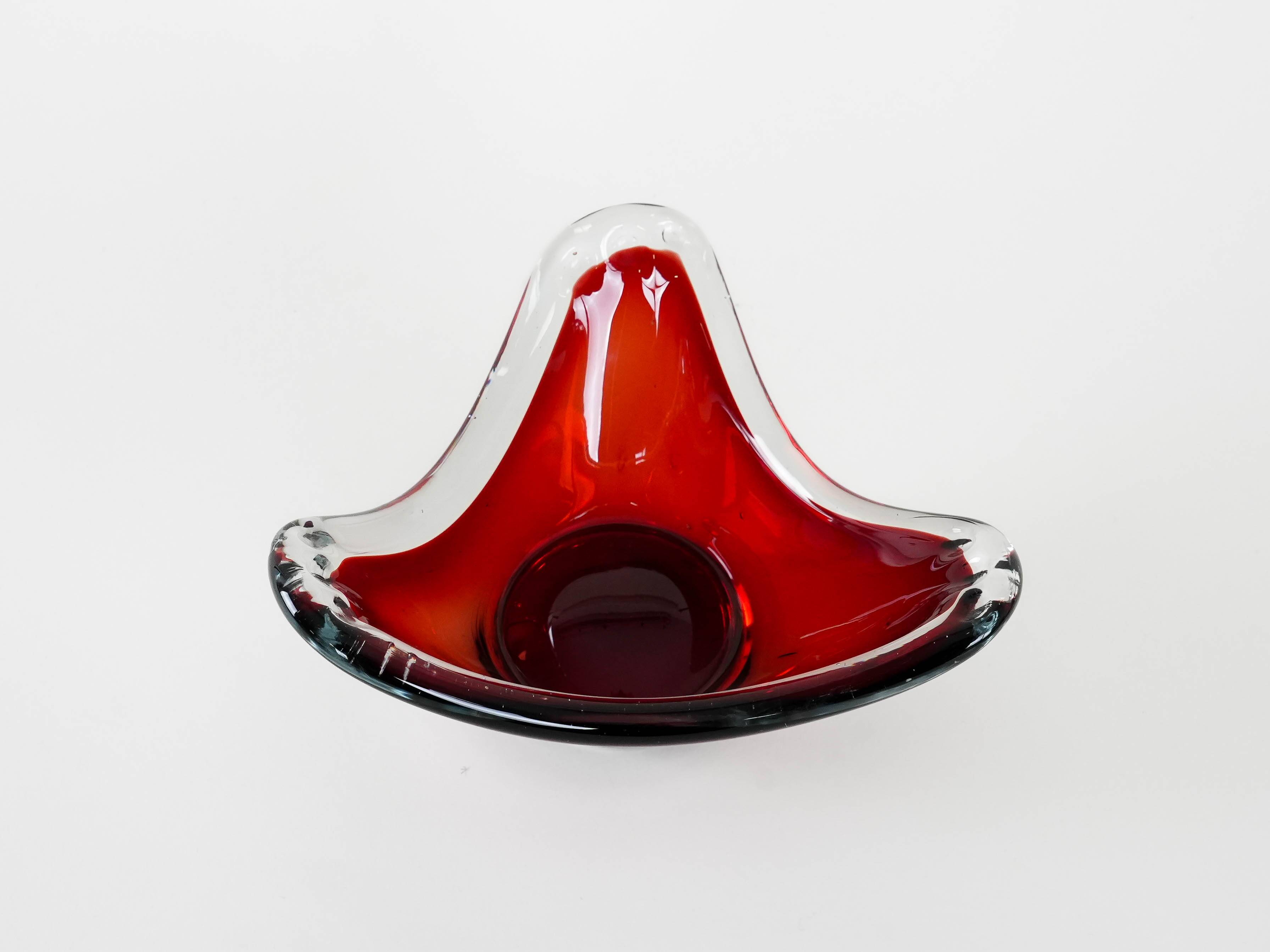 Ruby platter, Murano glass, Italian design, 1960s, made in Italy