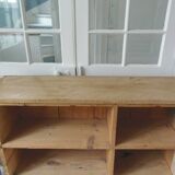 Vintage craft furniture on casters in pitch pine, 6 lockers.