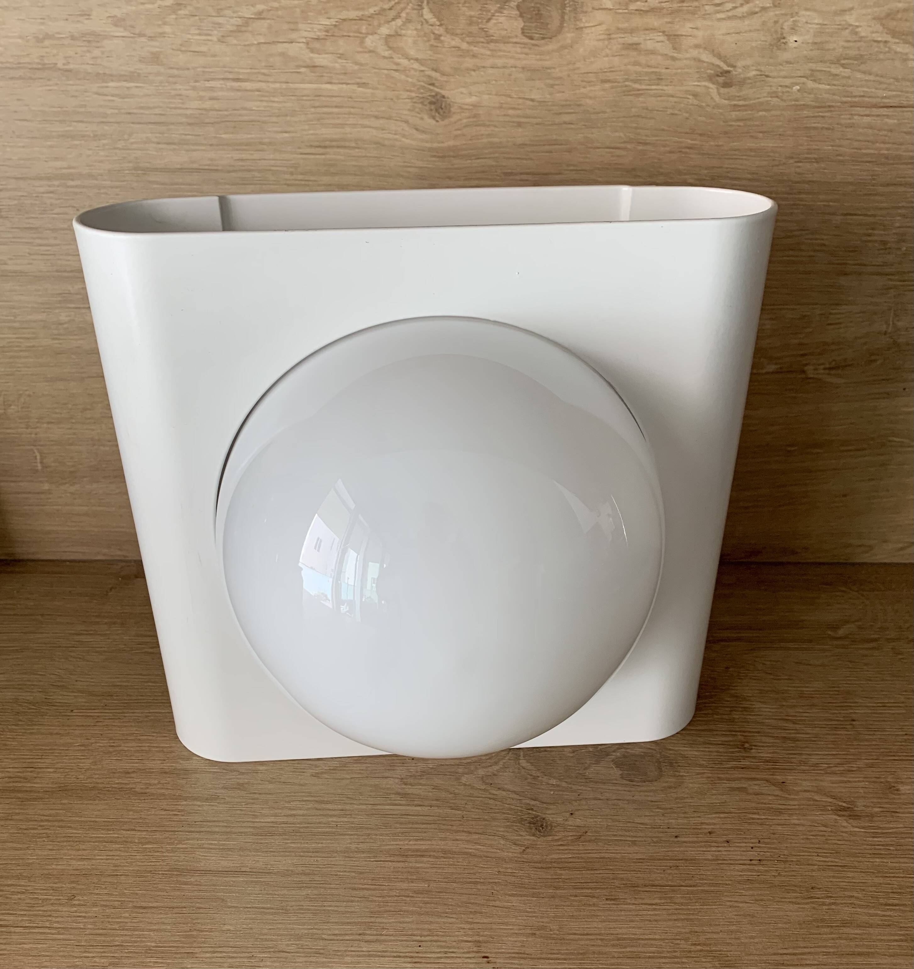 Vintage Space-Age UFO Wall Lamp by Stilnovo, Italy 1970s