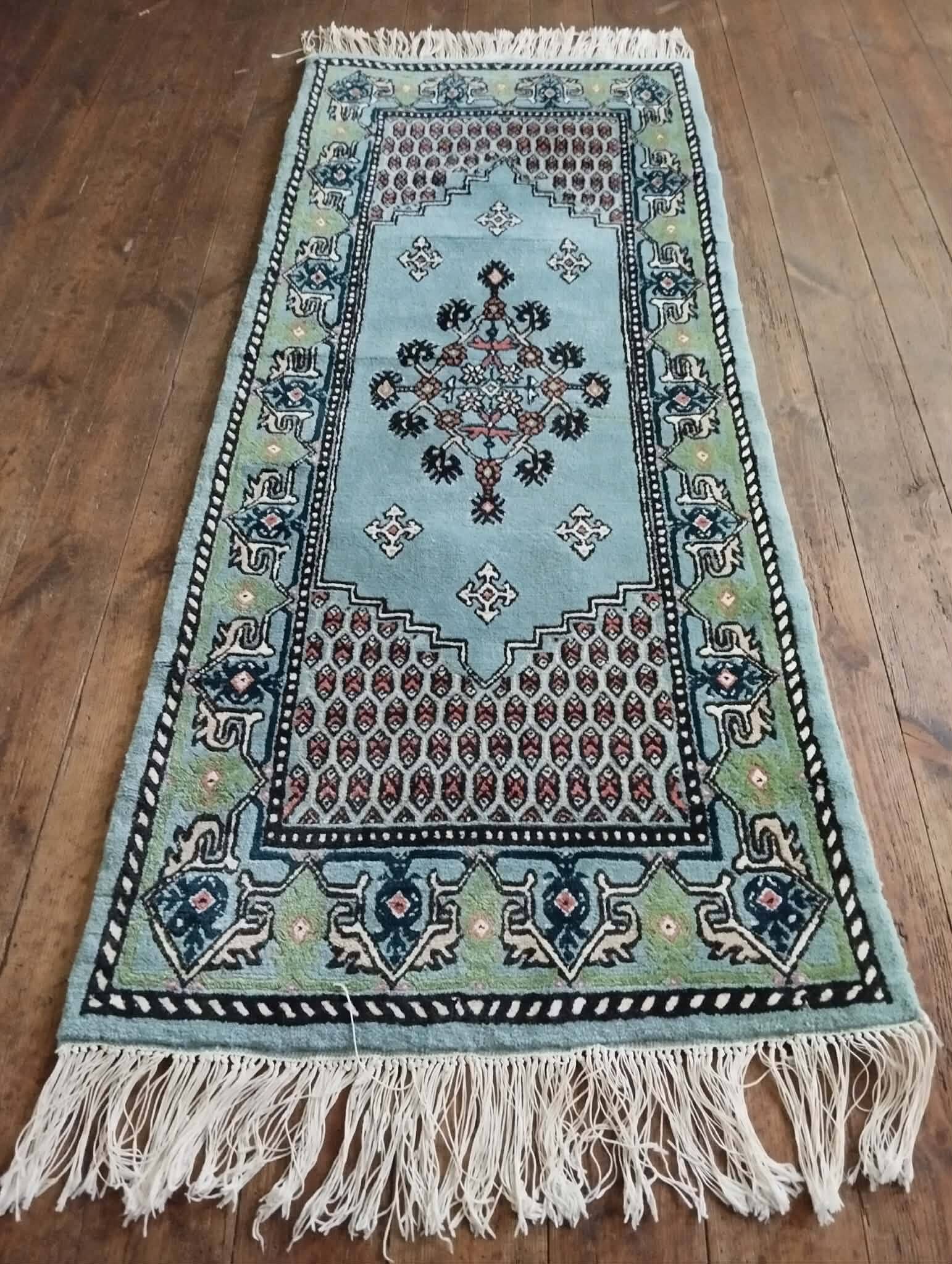 Handmade Kairouan Berber rug 163x66cm