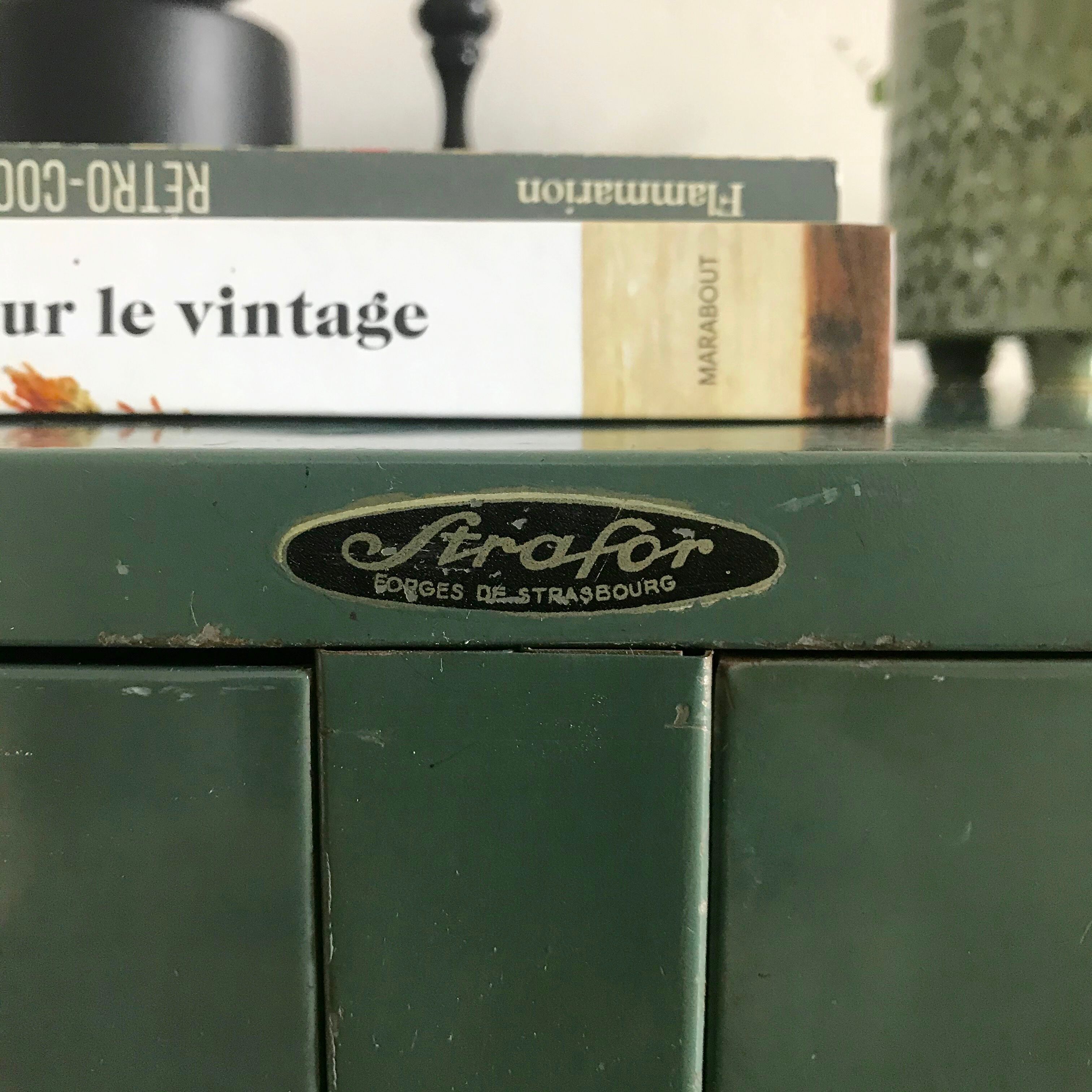 Green Strafor Industrial Furniture