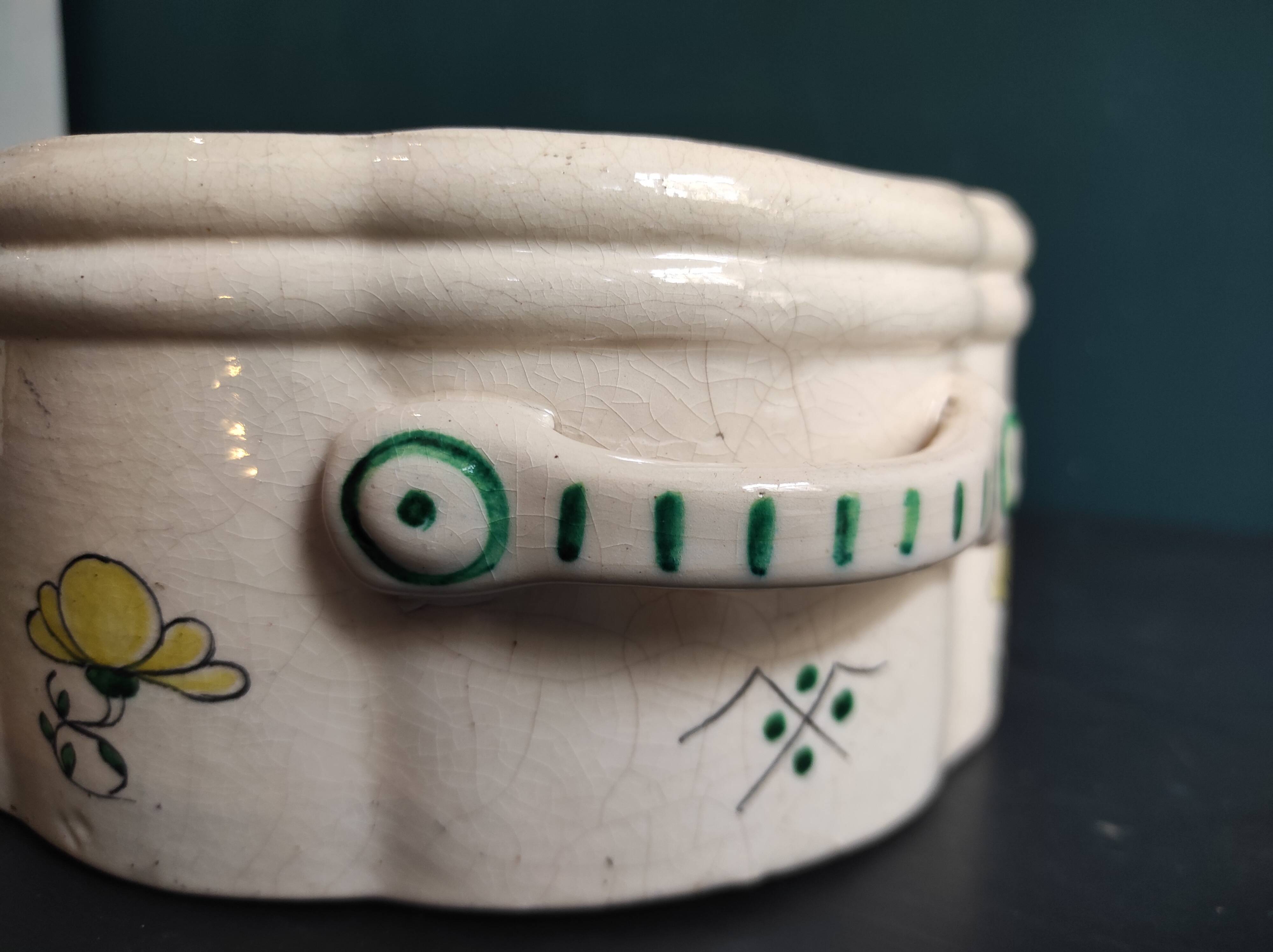 Antique serving plate, or "jardinière" from the faience of La Rochelle, 18th