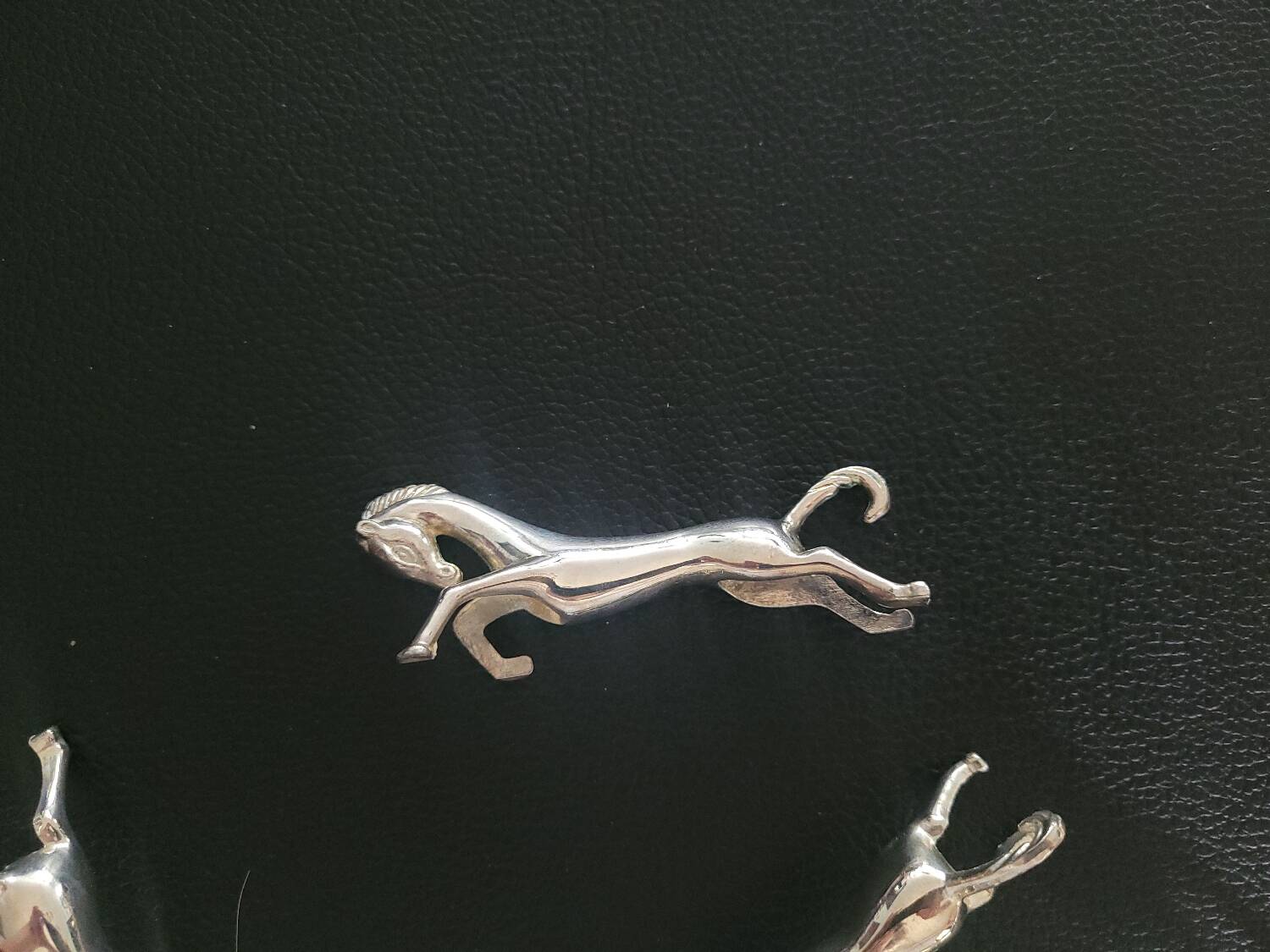 Set of 6 horse knife holders