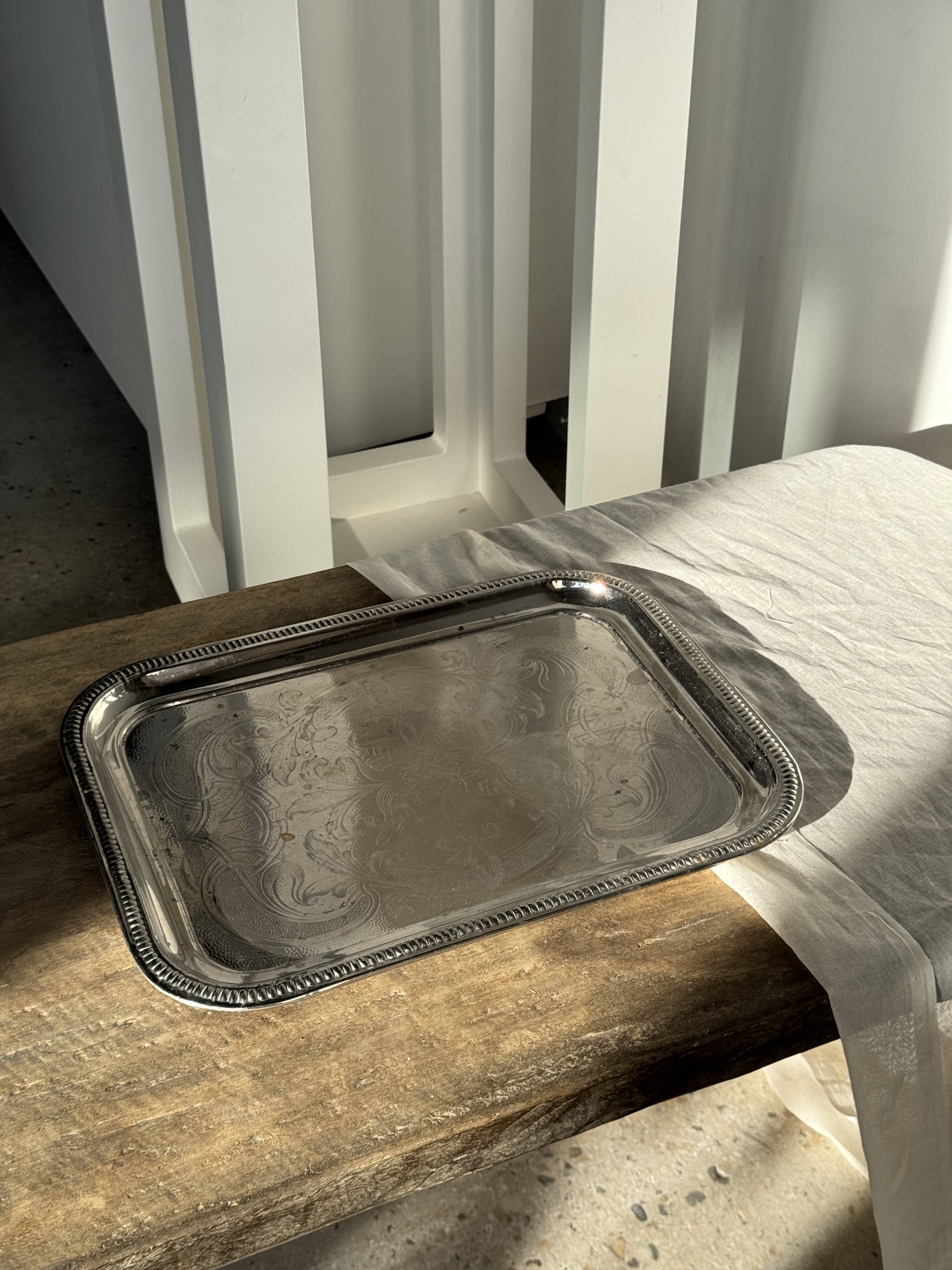Vintage engraved rectangular platter 31x41
