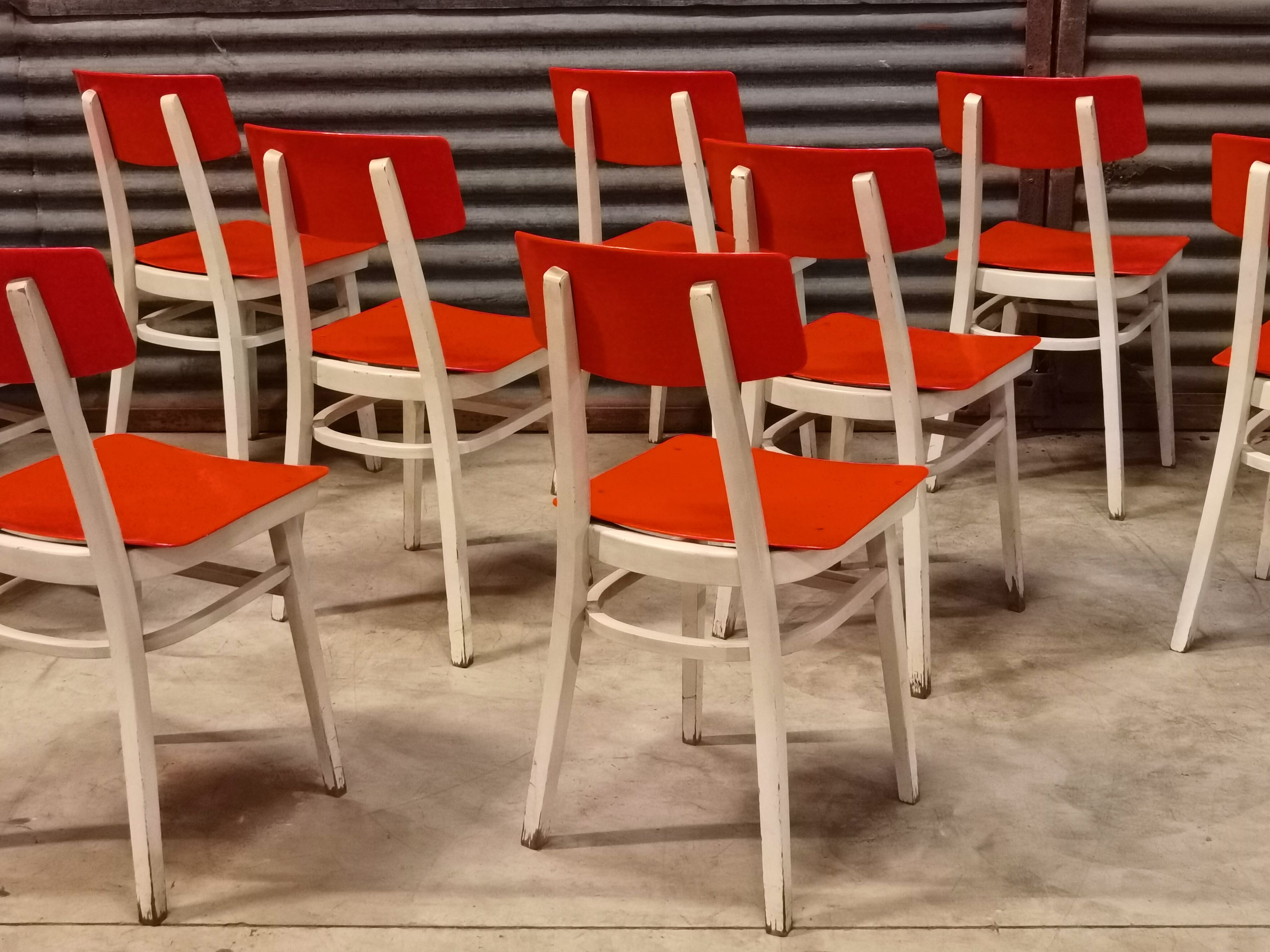 Lot de 11 chaises Ton